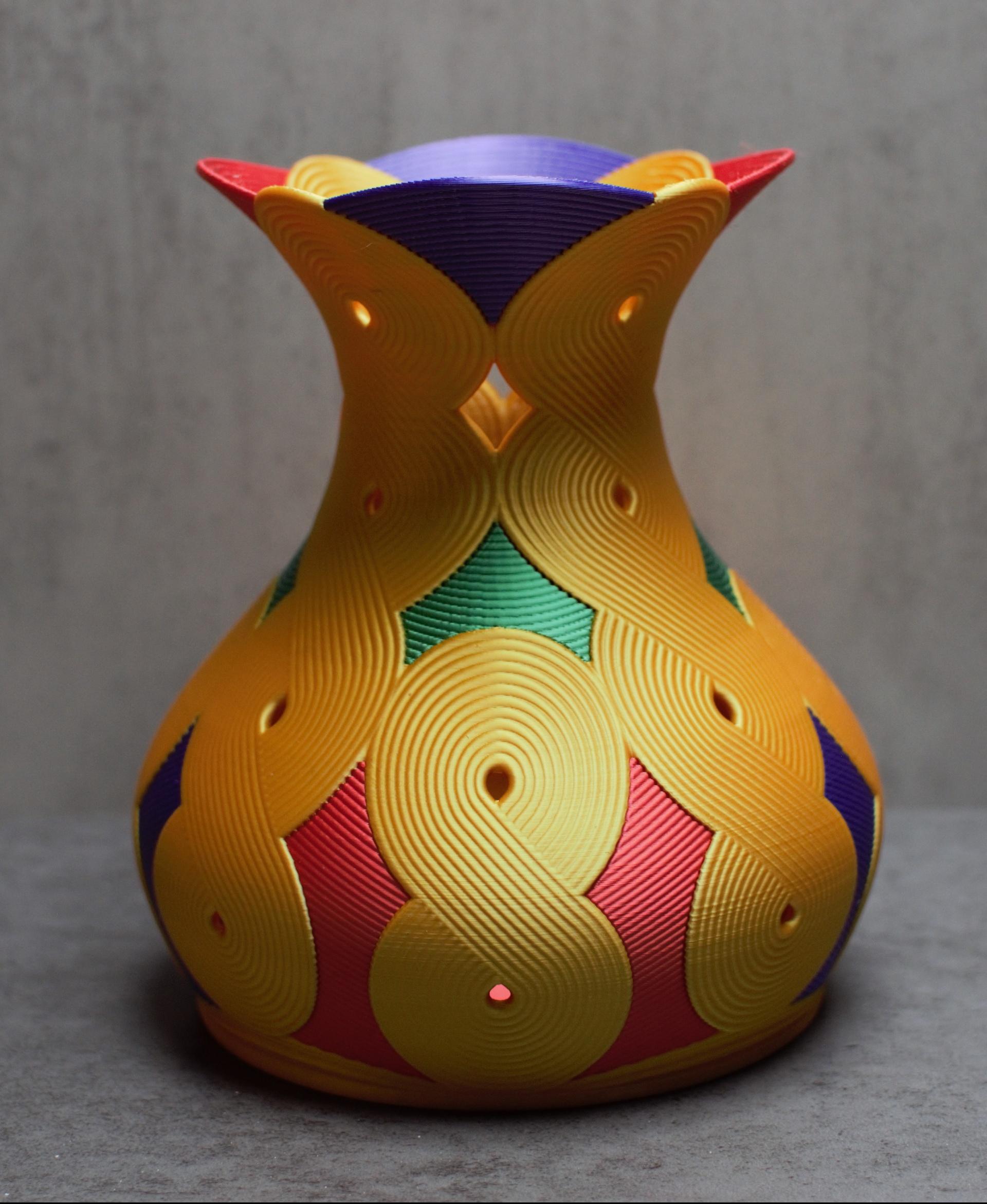 Sidewinder Vase / MM Edition  3d model