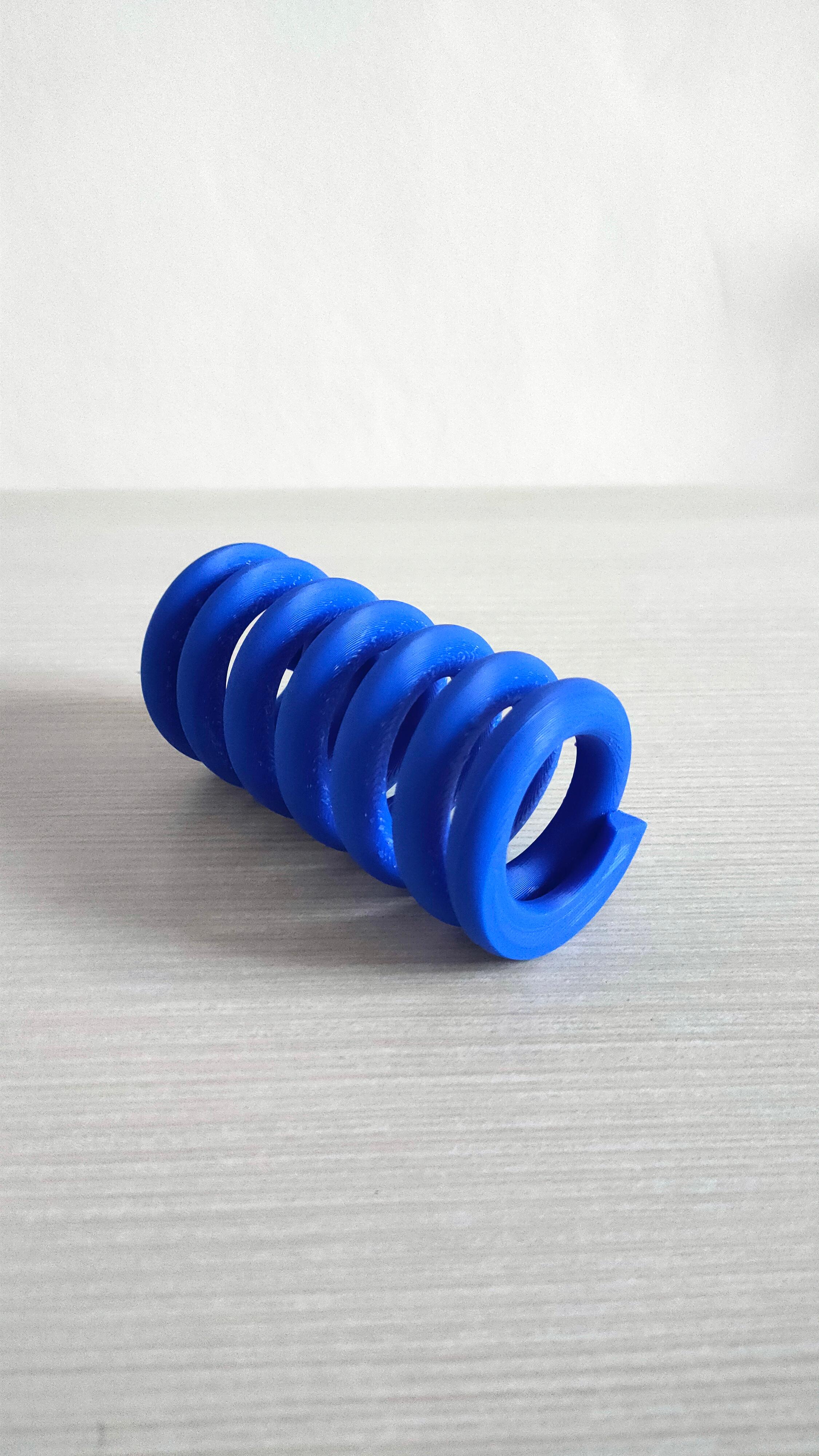 Compression spring - 90N 3d model