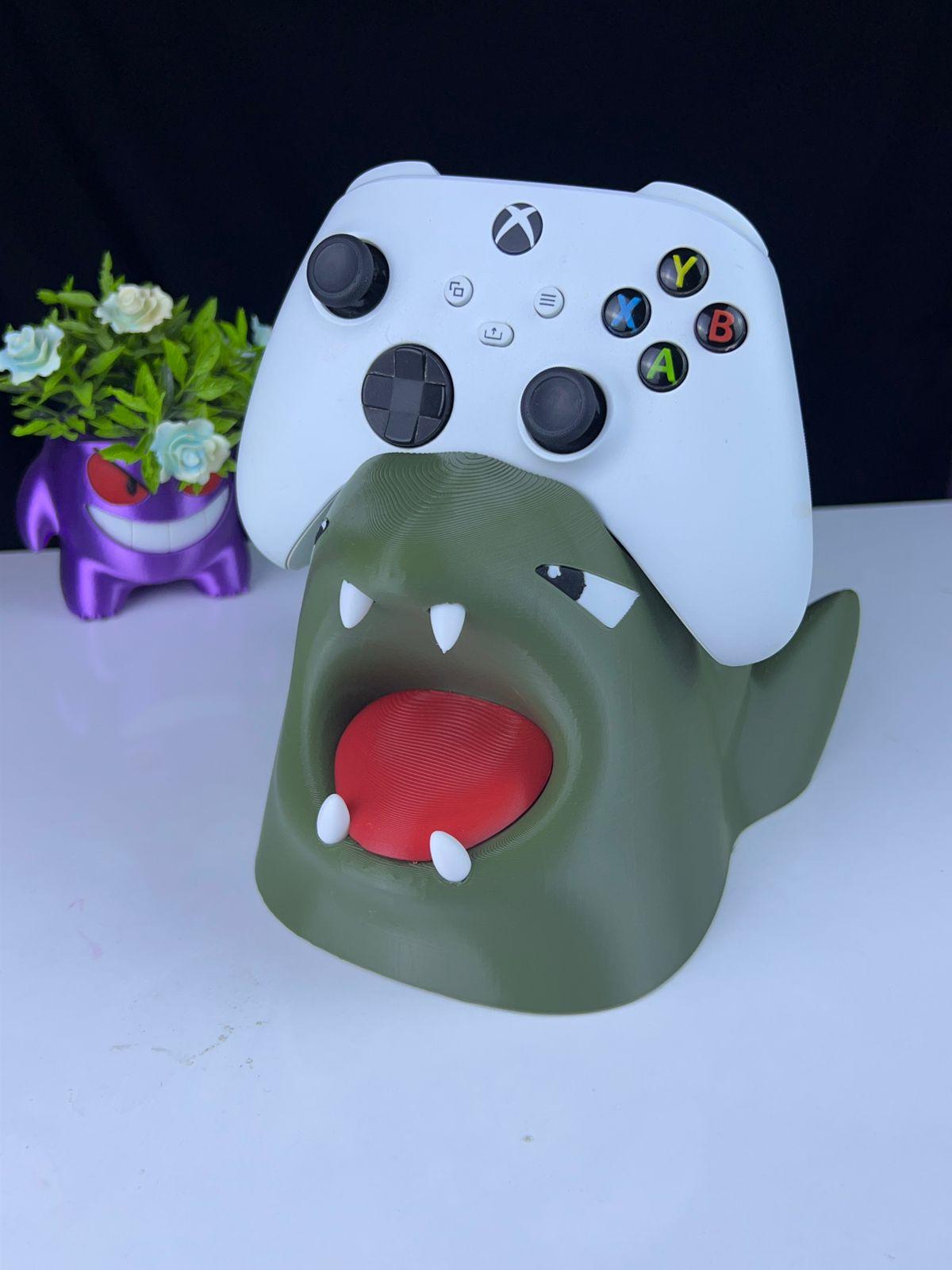 Tyranitar Controller Holdeer - Multipart 3d model