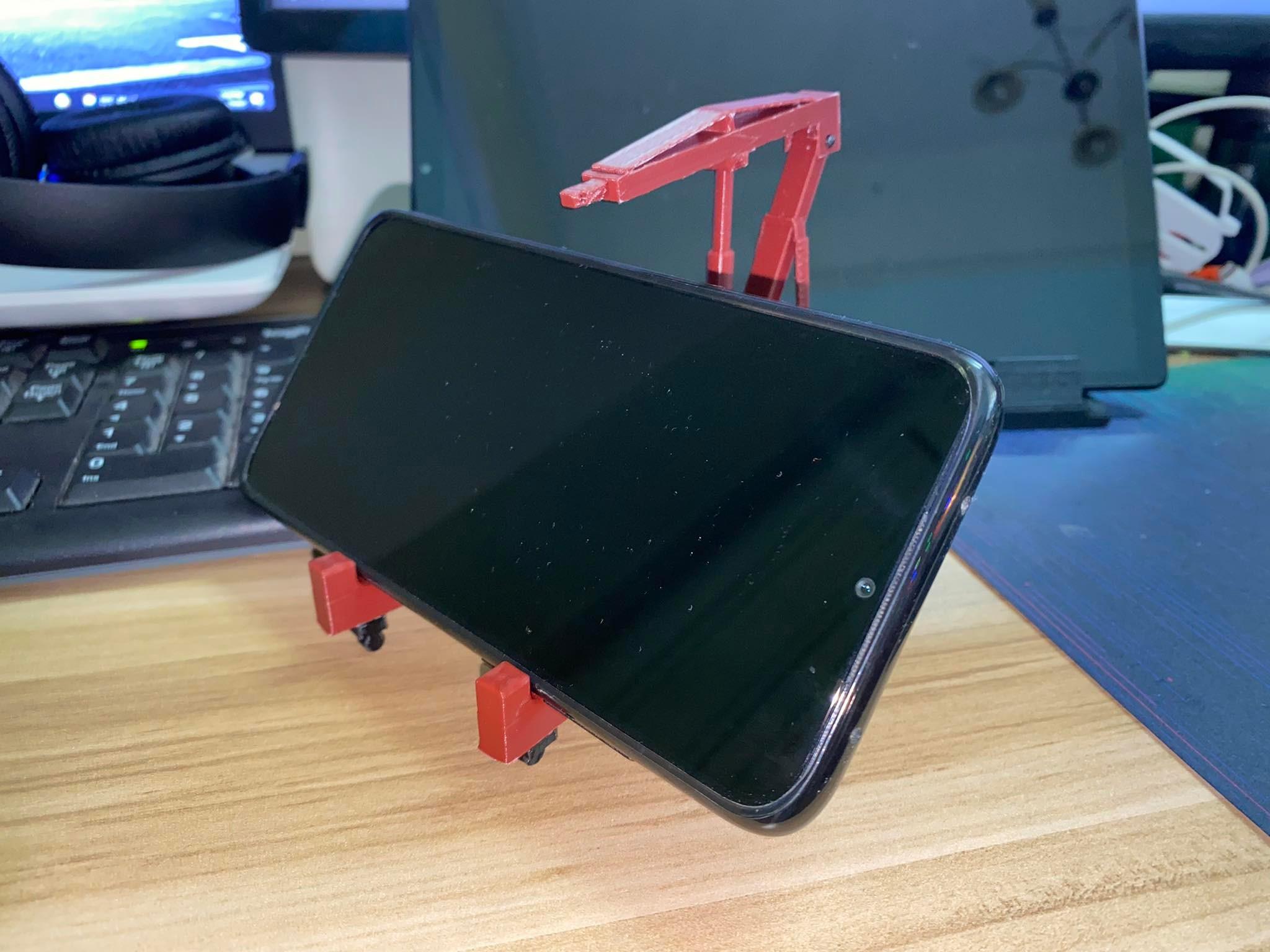 ENGINE HOIST PHONE STAND 3d model