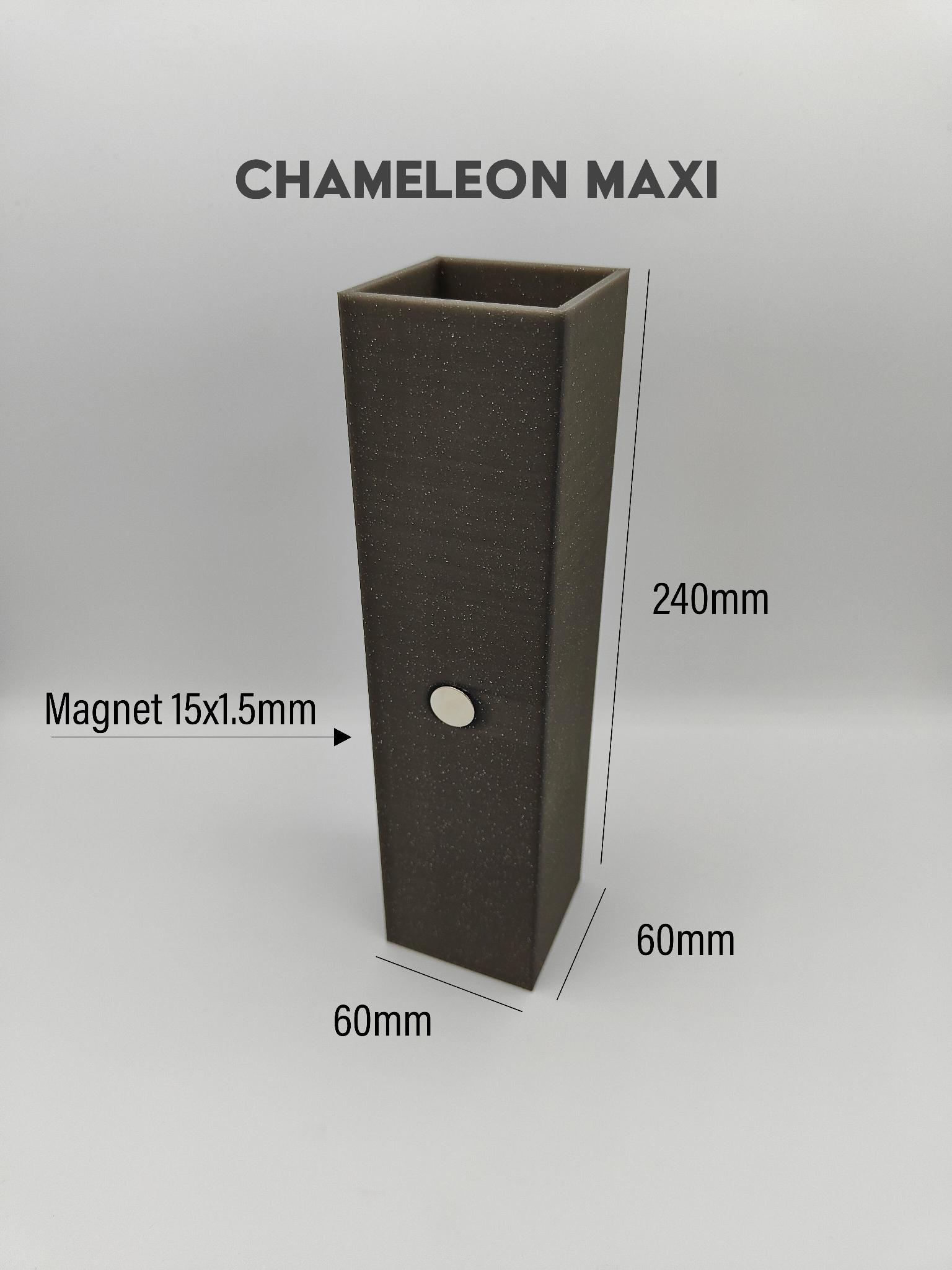 Chameleon Maxi - Vase with magnetic skins 3d model