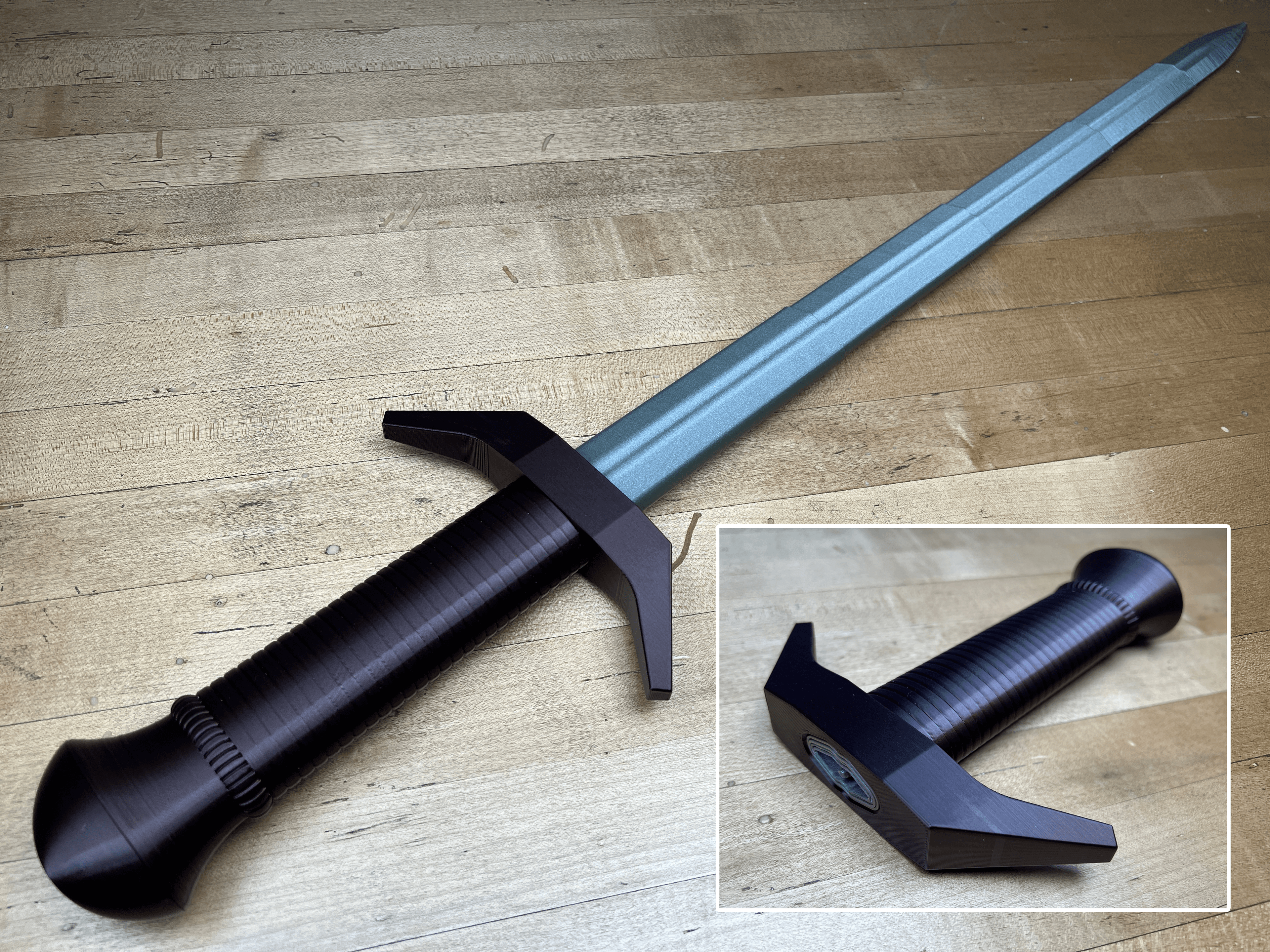 Collapsing Broadsword v2 3d model