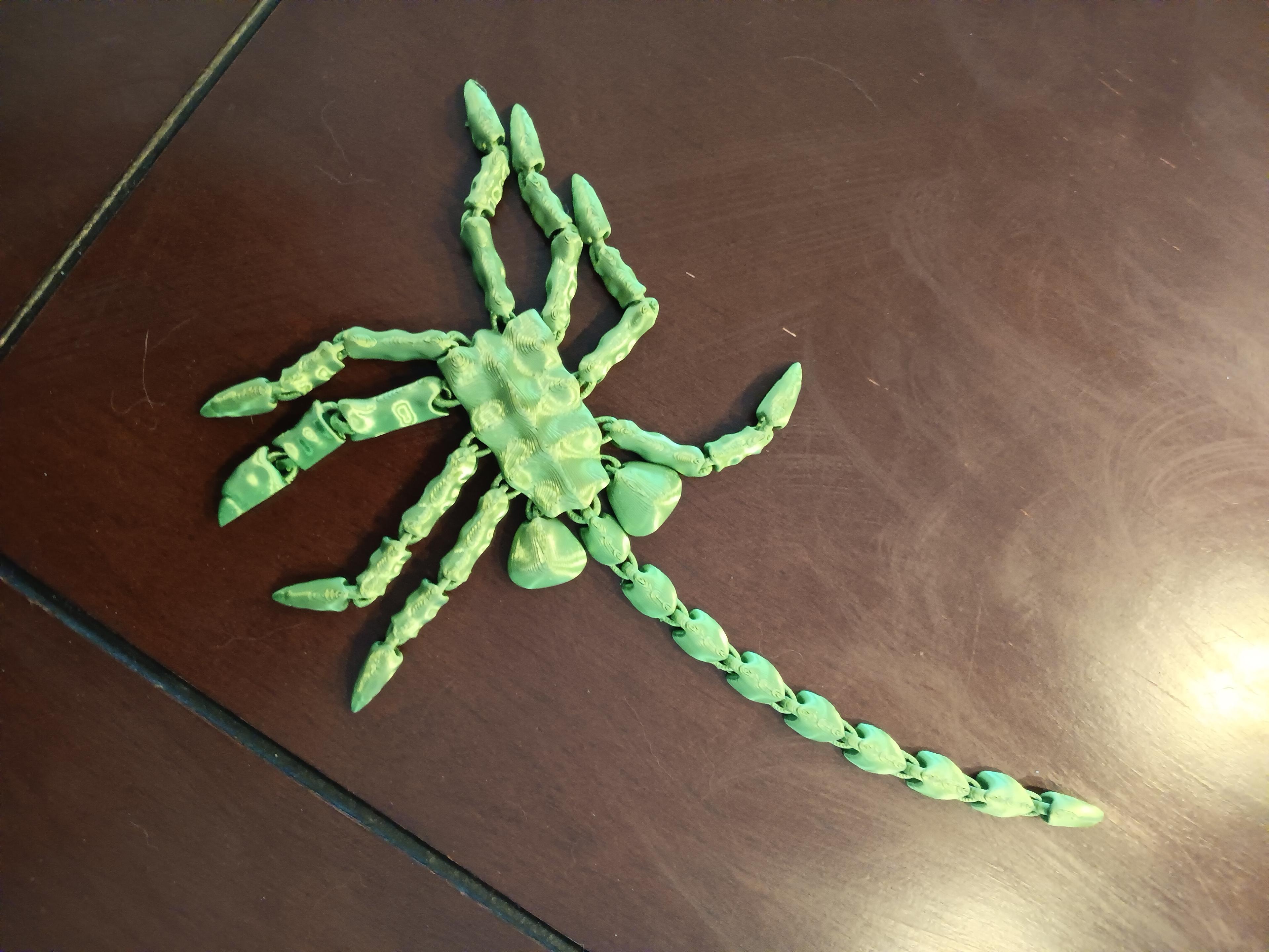 flexi facehugger - print in place - fidget toy 3d model