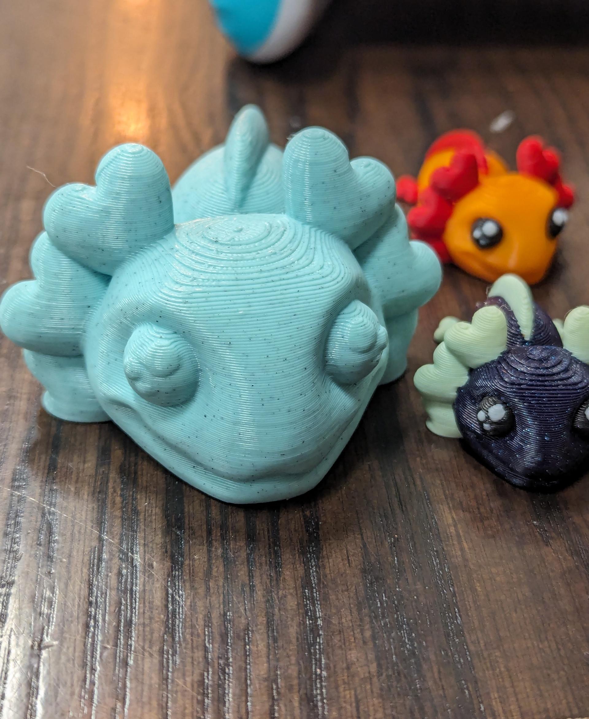 Alotl Love, Little Heart Axolotl - Articulated Snap-Flex Fidget Toy (Medium Joints) 3d model