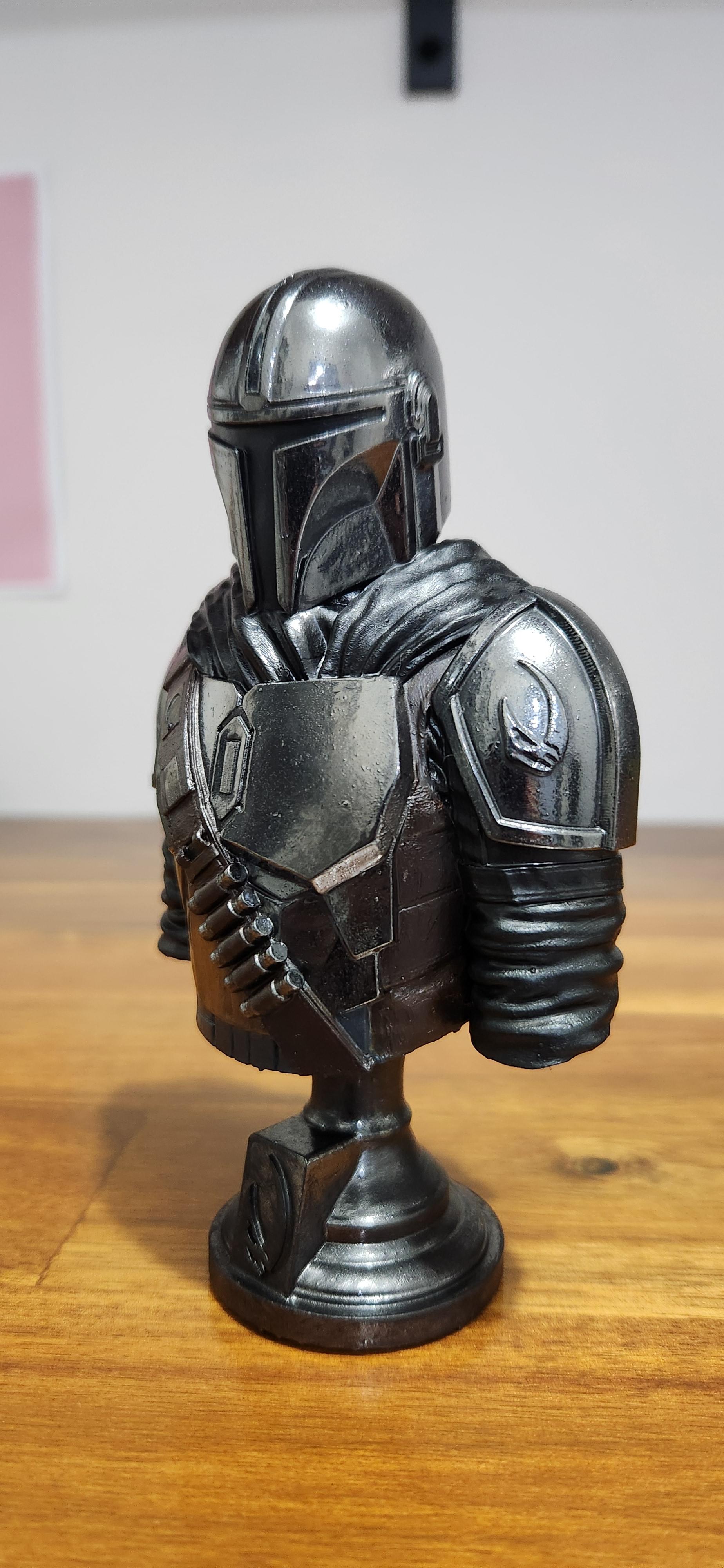 Mandalorian Bust- (Pre-Supported) 3d model