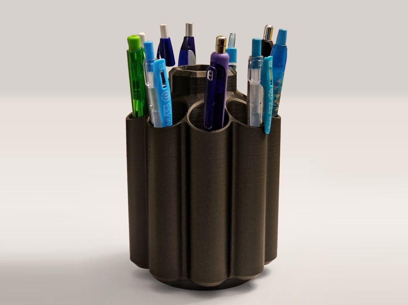 Revolving Pen Holder 3d model