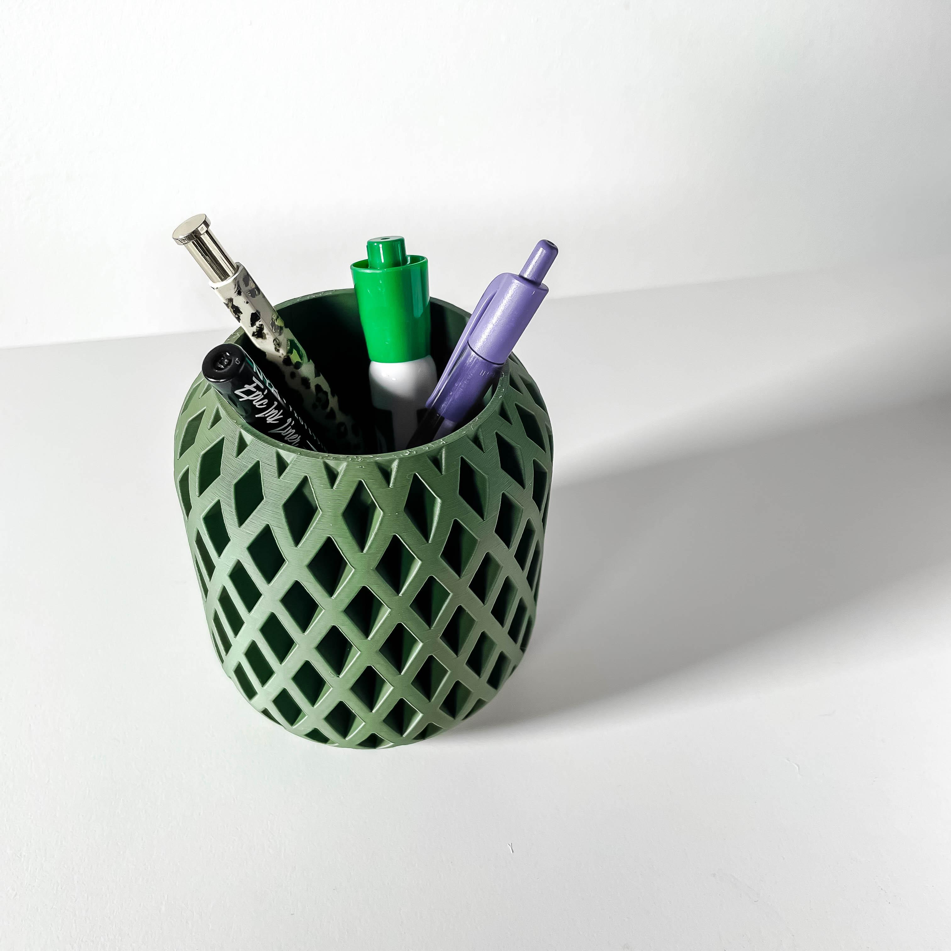 The Atila Pen Holder | Desk Organizer and Pencil Cup Holder | Modern Office and Home Decor 3d model