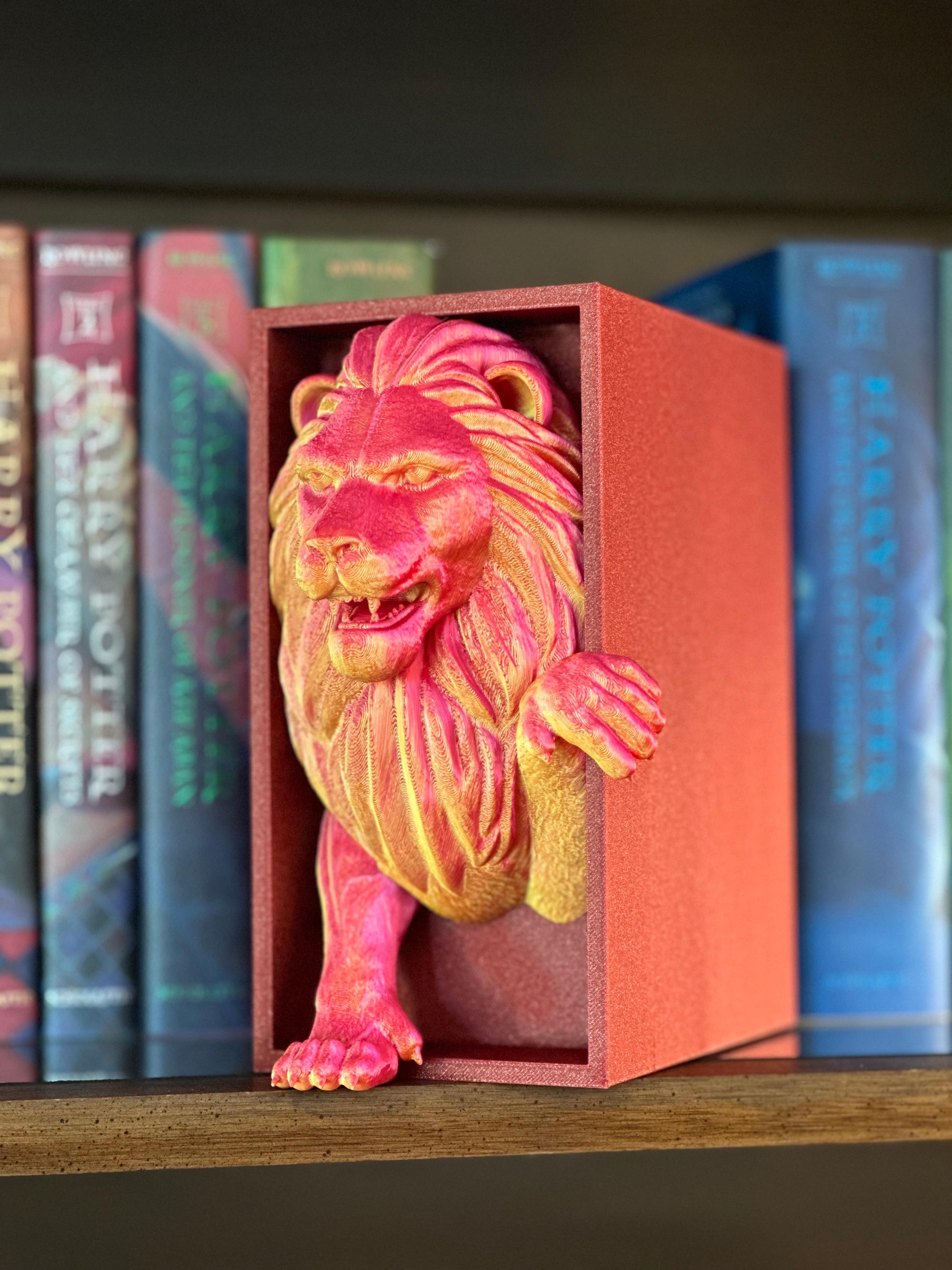 Lion Emerging- Gryffindor Inspired Book Nook 3d model