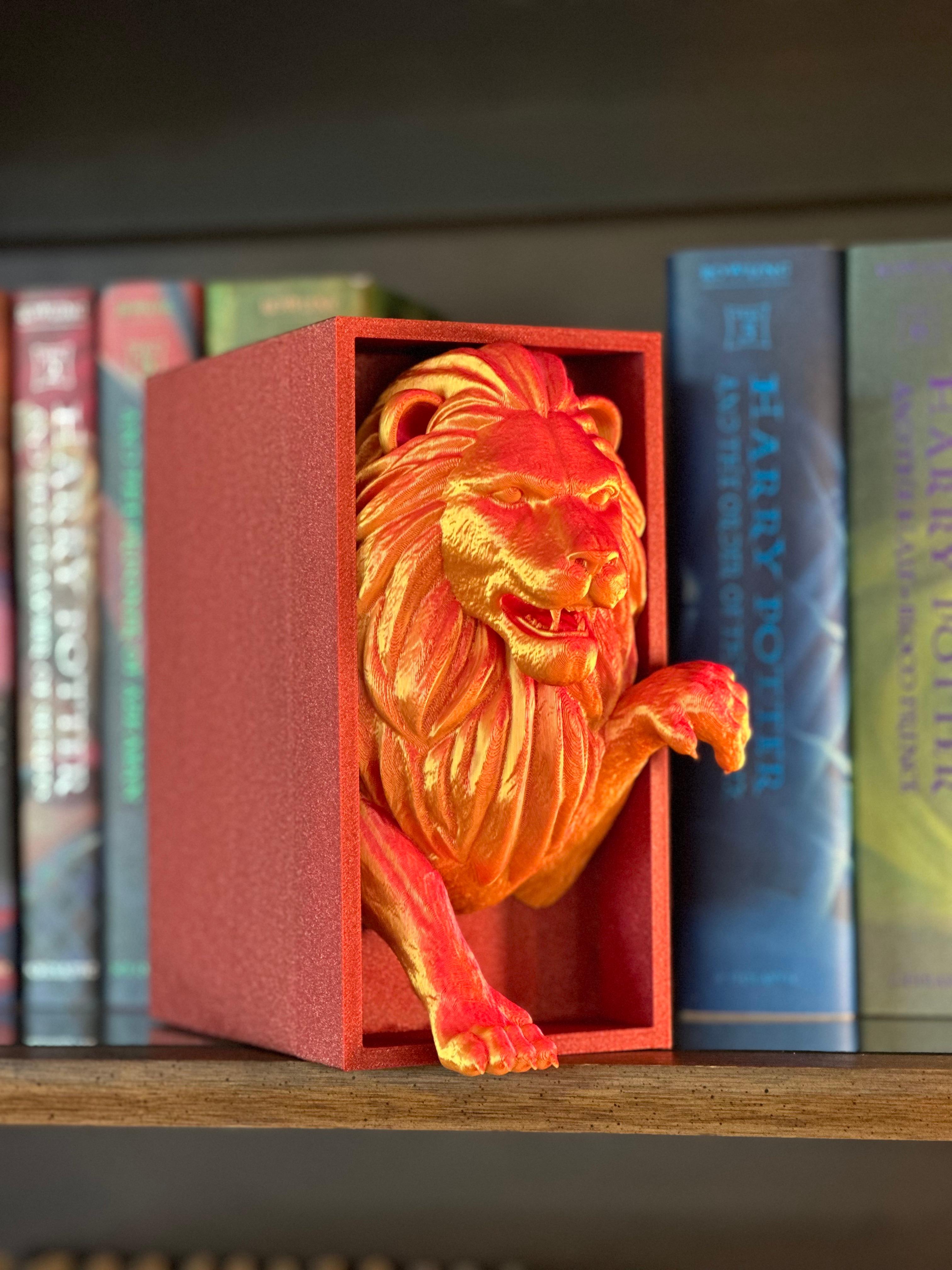 Lion Emerging- Gryffindor Inspired Book Nook 3d model