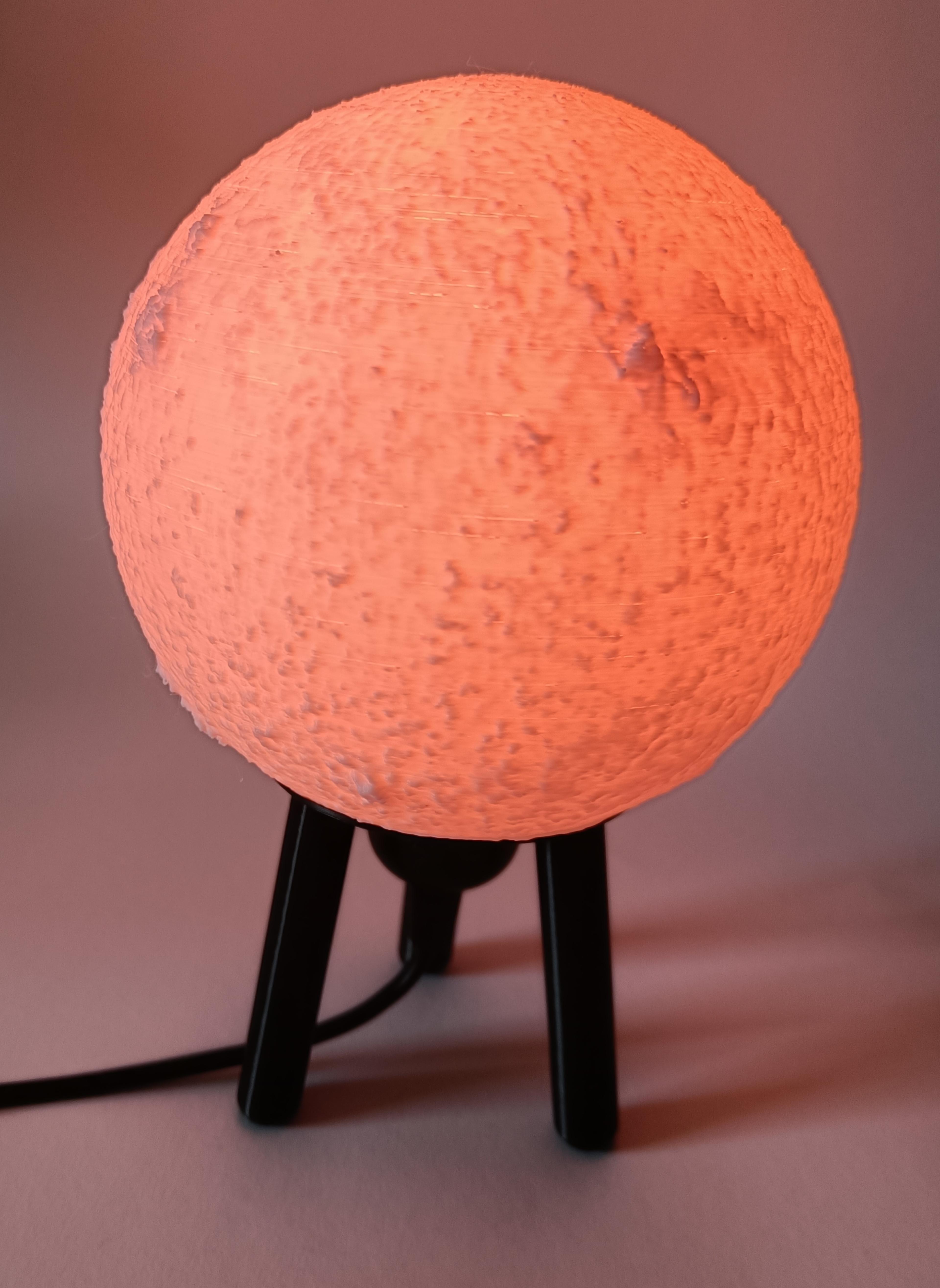 Hybrid Hanging/Desk Sun Lamp 3d model