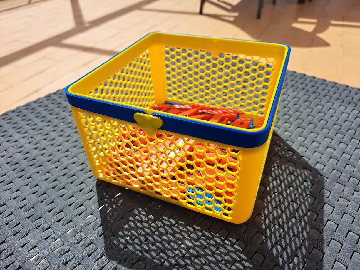 Square Basket with print-in-place handles 3d model