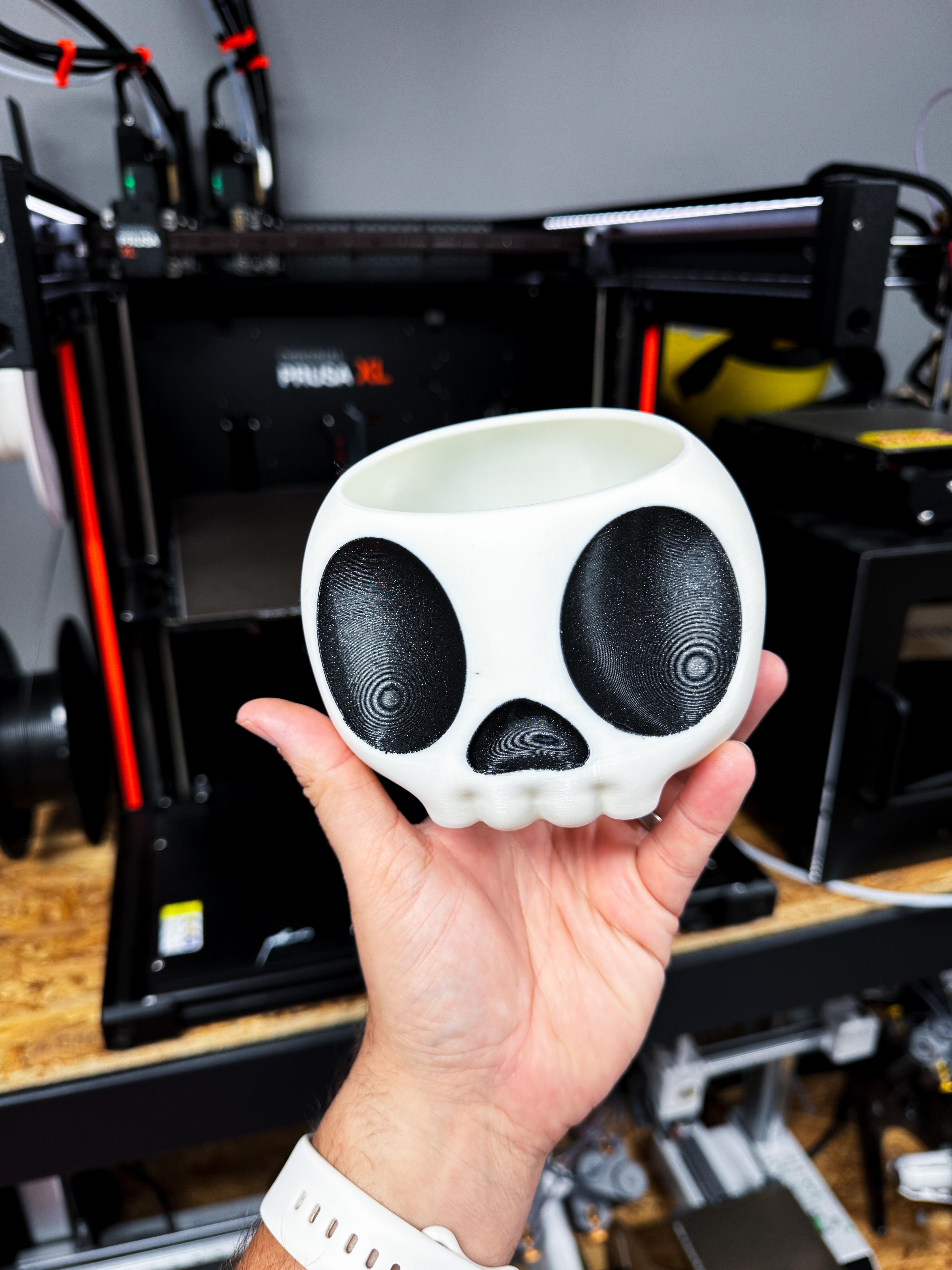 Skull Bin 3d model