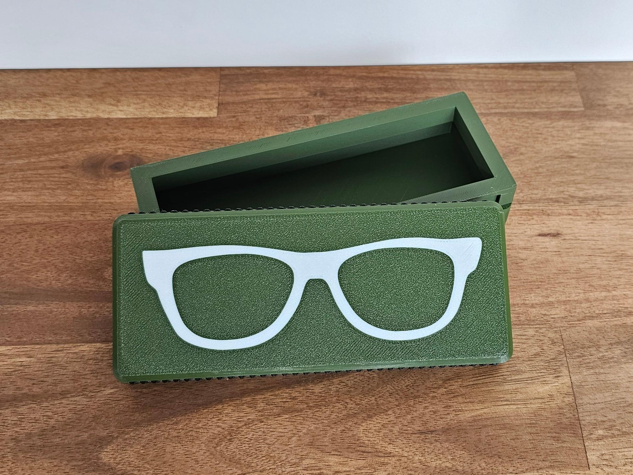 Tanky Box For Goggles - Spring Lock Storage Container 3d model