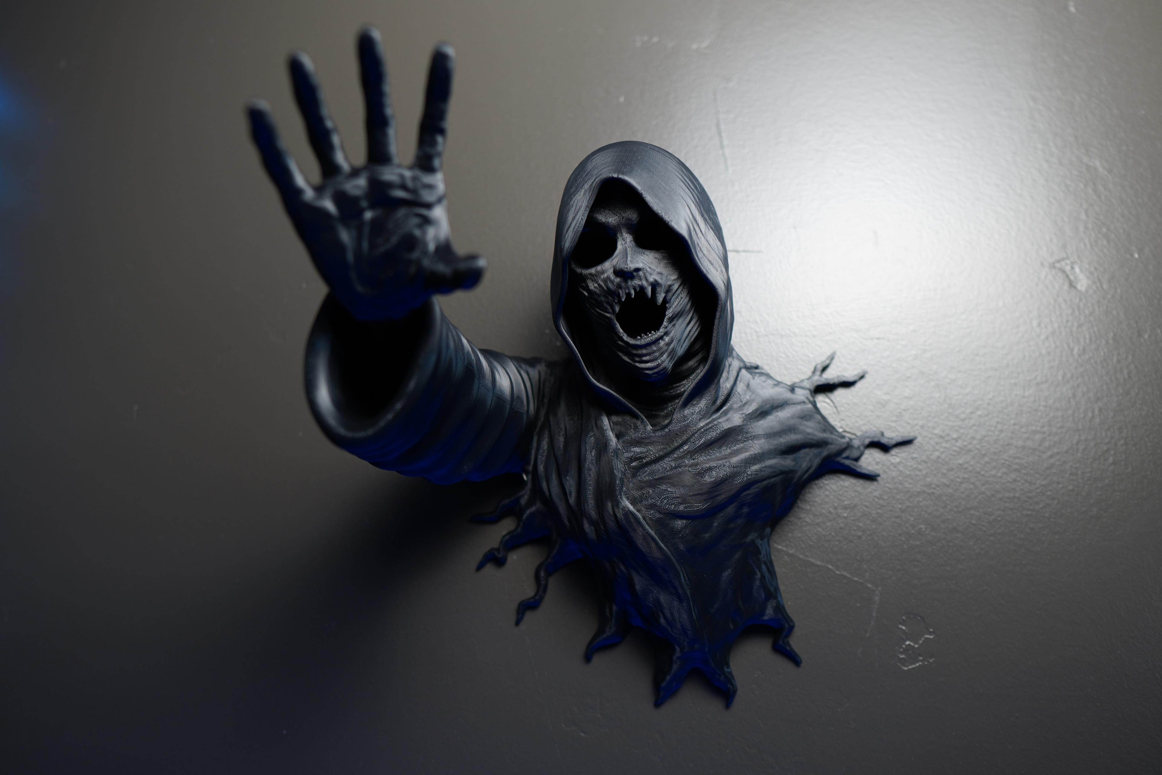 Void Reaper: Dementor Inspired Wall Art/Hanger (Support-Free) 3d model