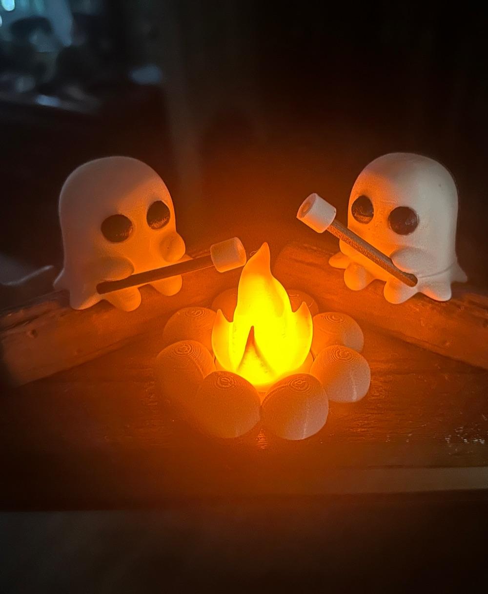 Ghostly Campfire  - So cute! - 3d model