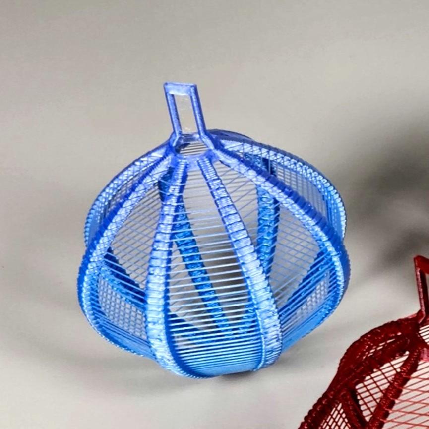 String Bauble (Easy Print) 3d model