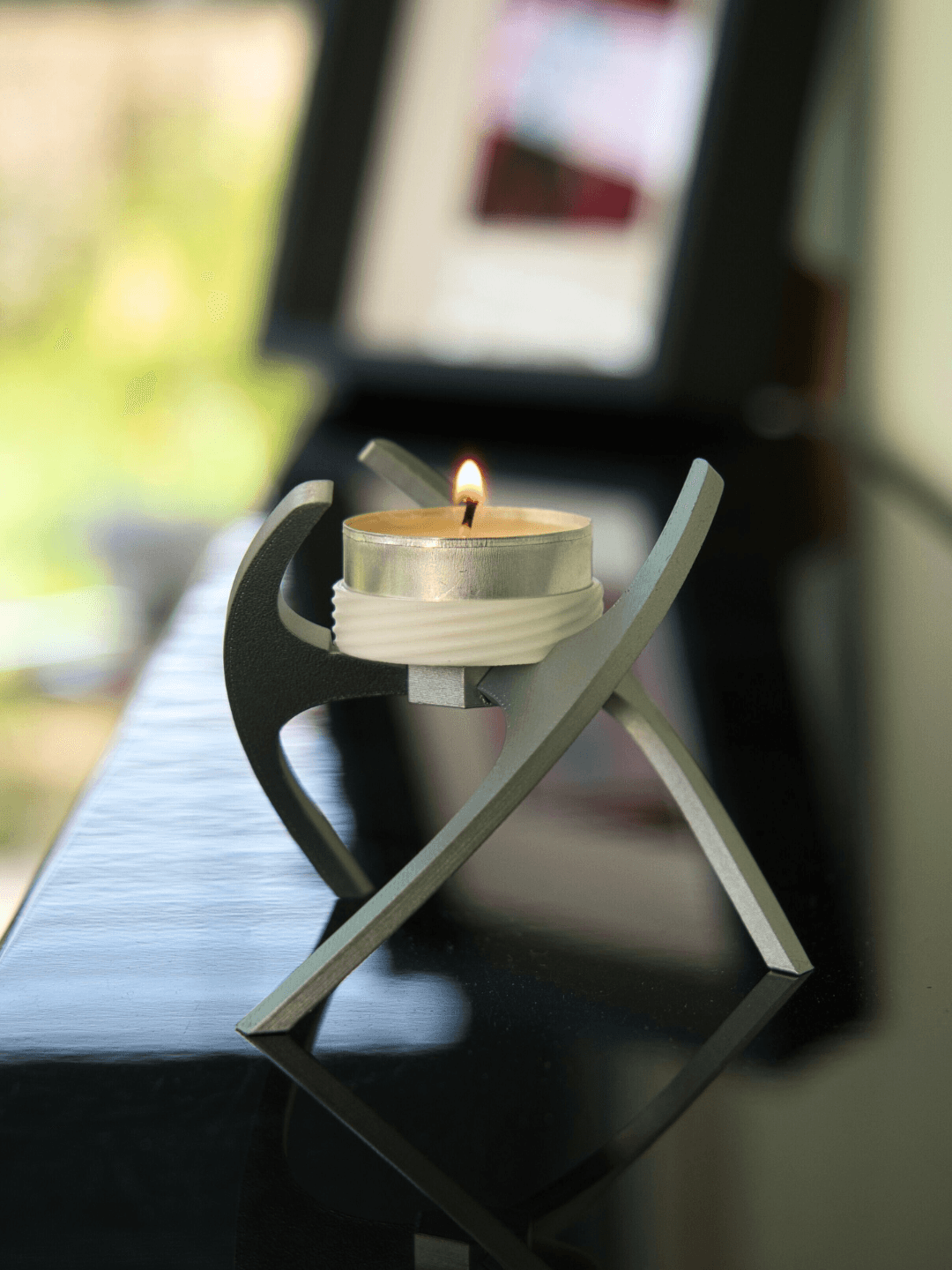 Modern Candle Holder 3d model