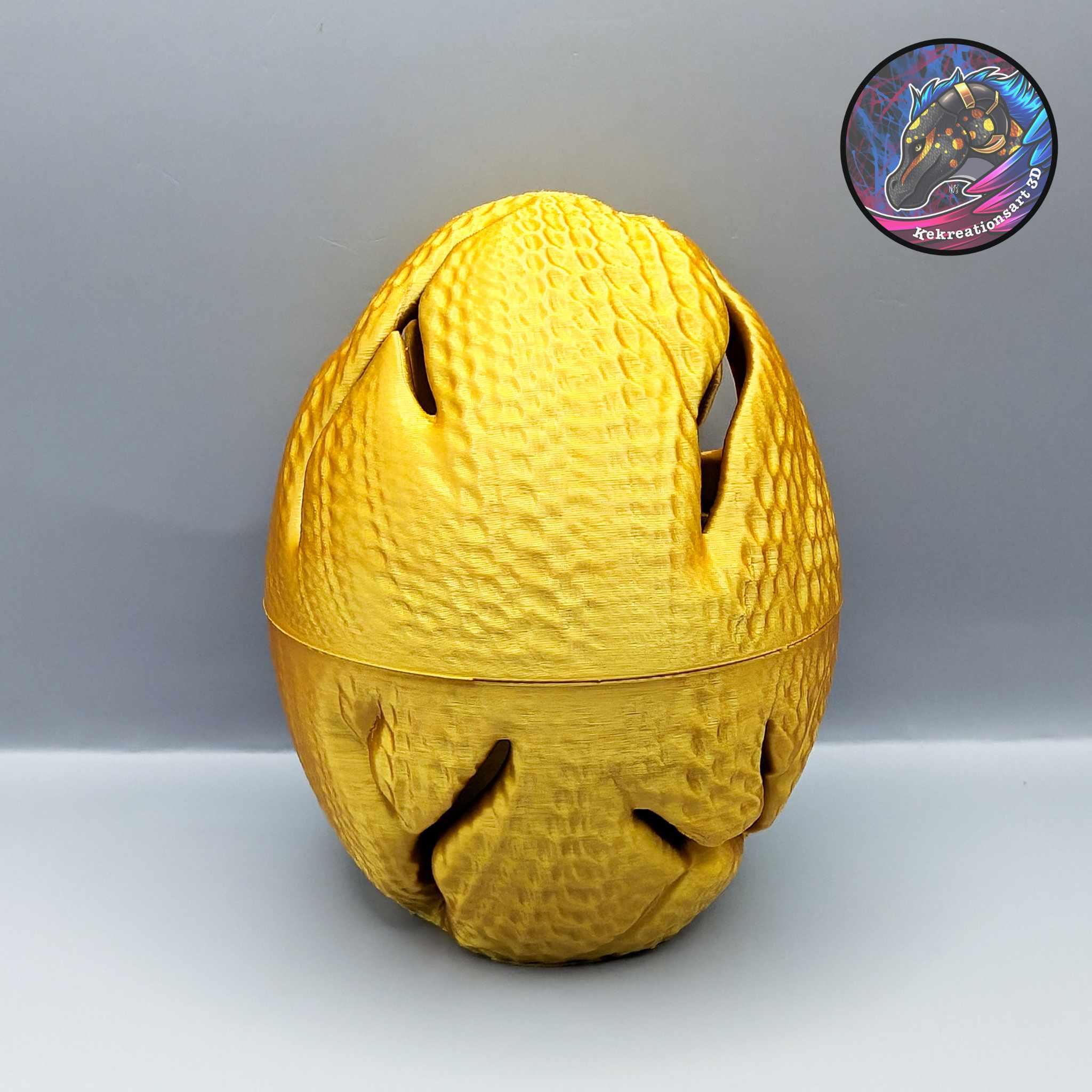 Cracked Mystery Dragon Egg 3d model