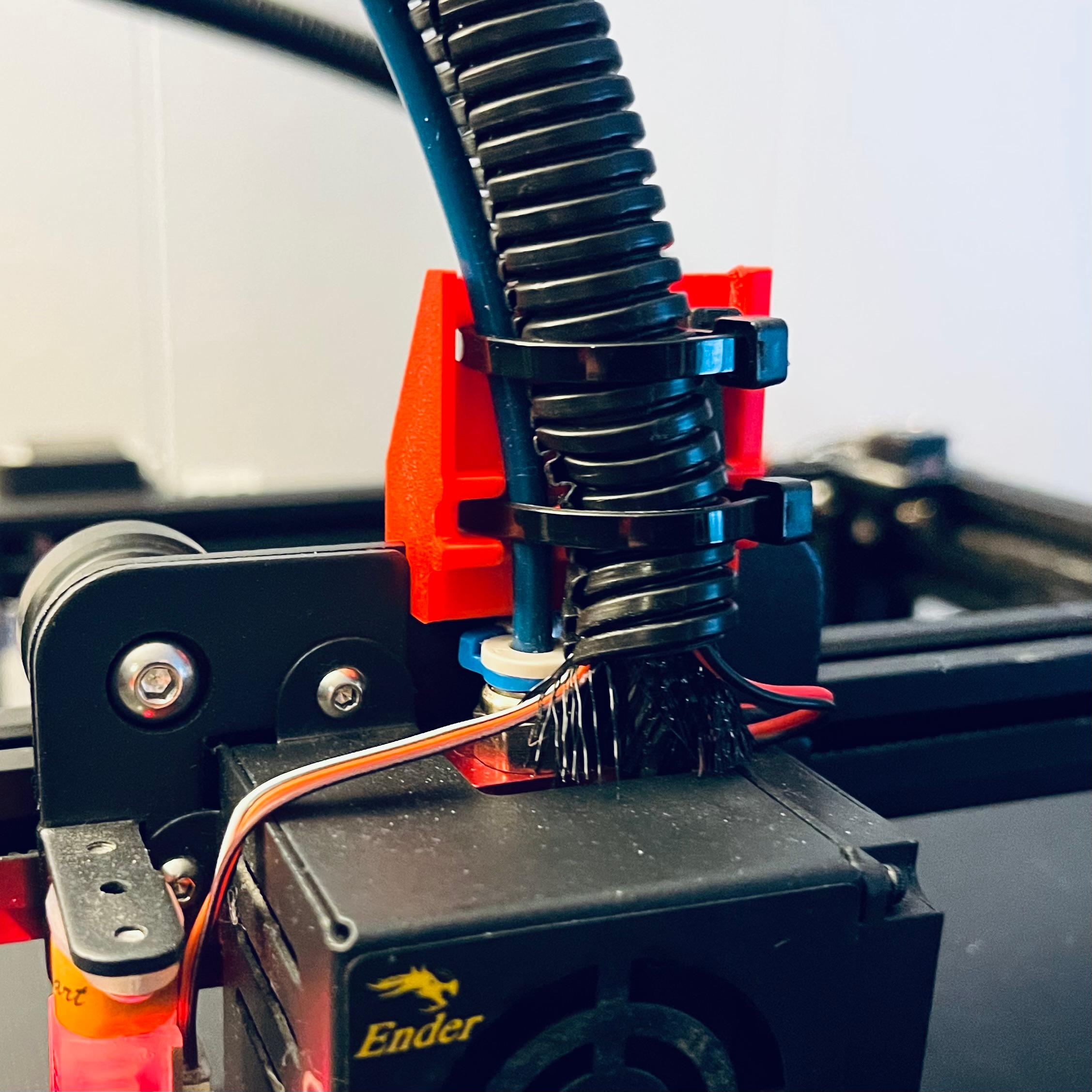 Ender5 Pro/Plus Hotend Strain Relief Remix 3d model