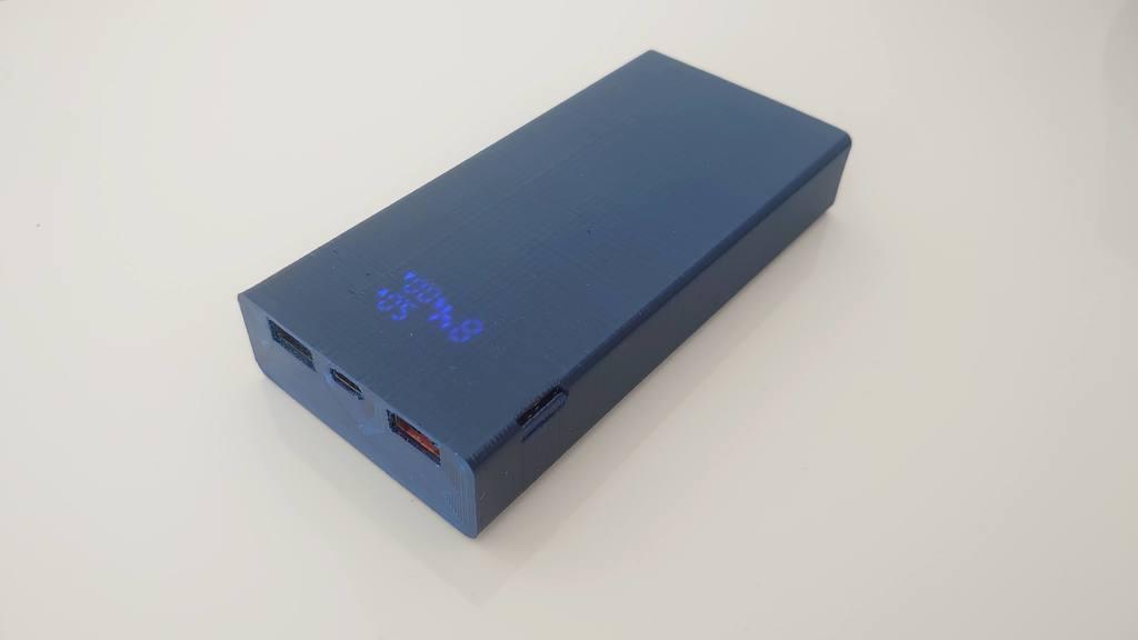 Power Bank with cable storage 3d model