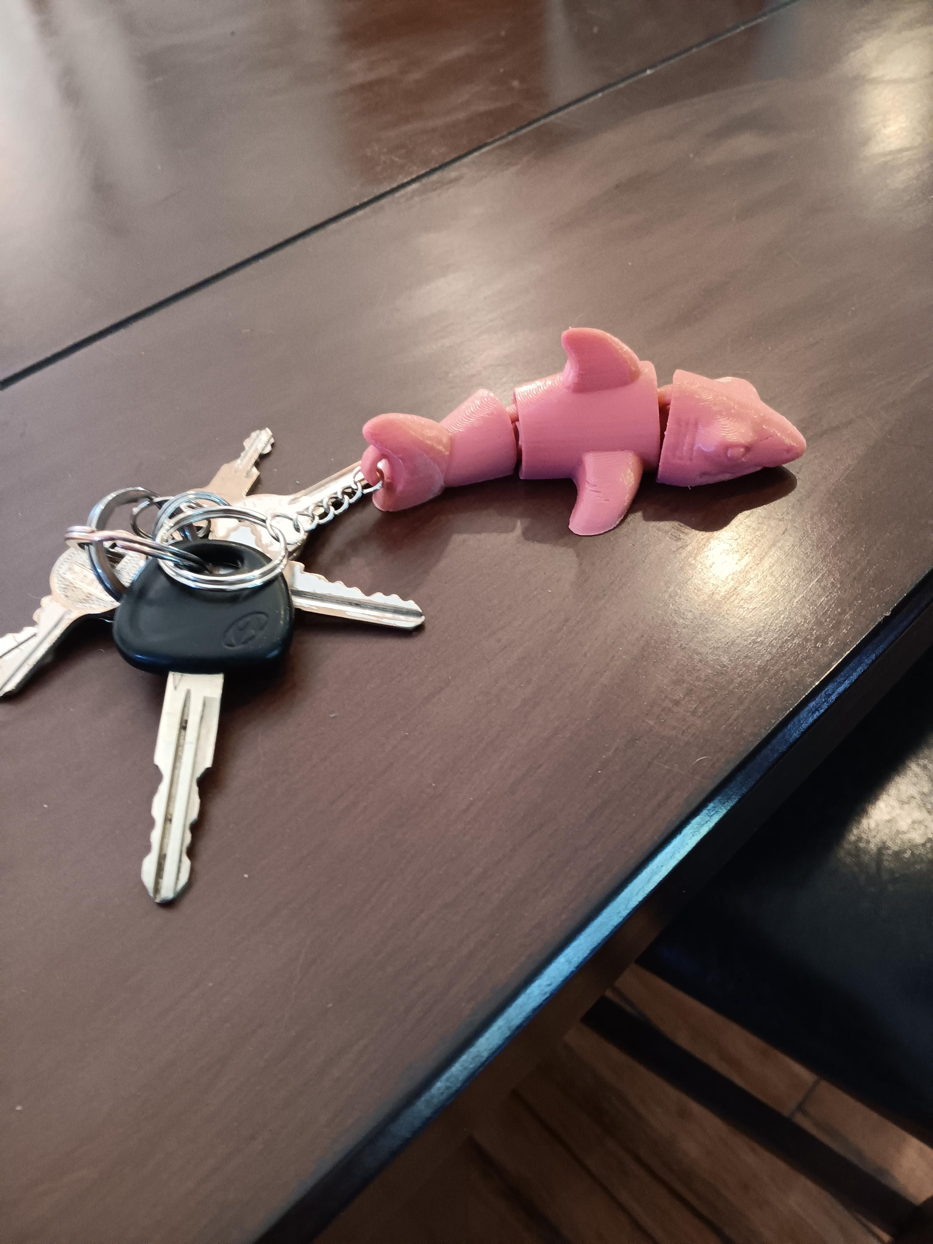 Flexi Shark key chain - articulated - print in place  3d model