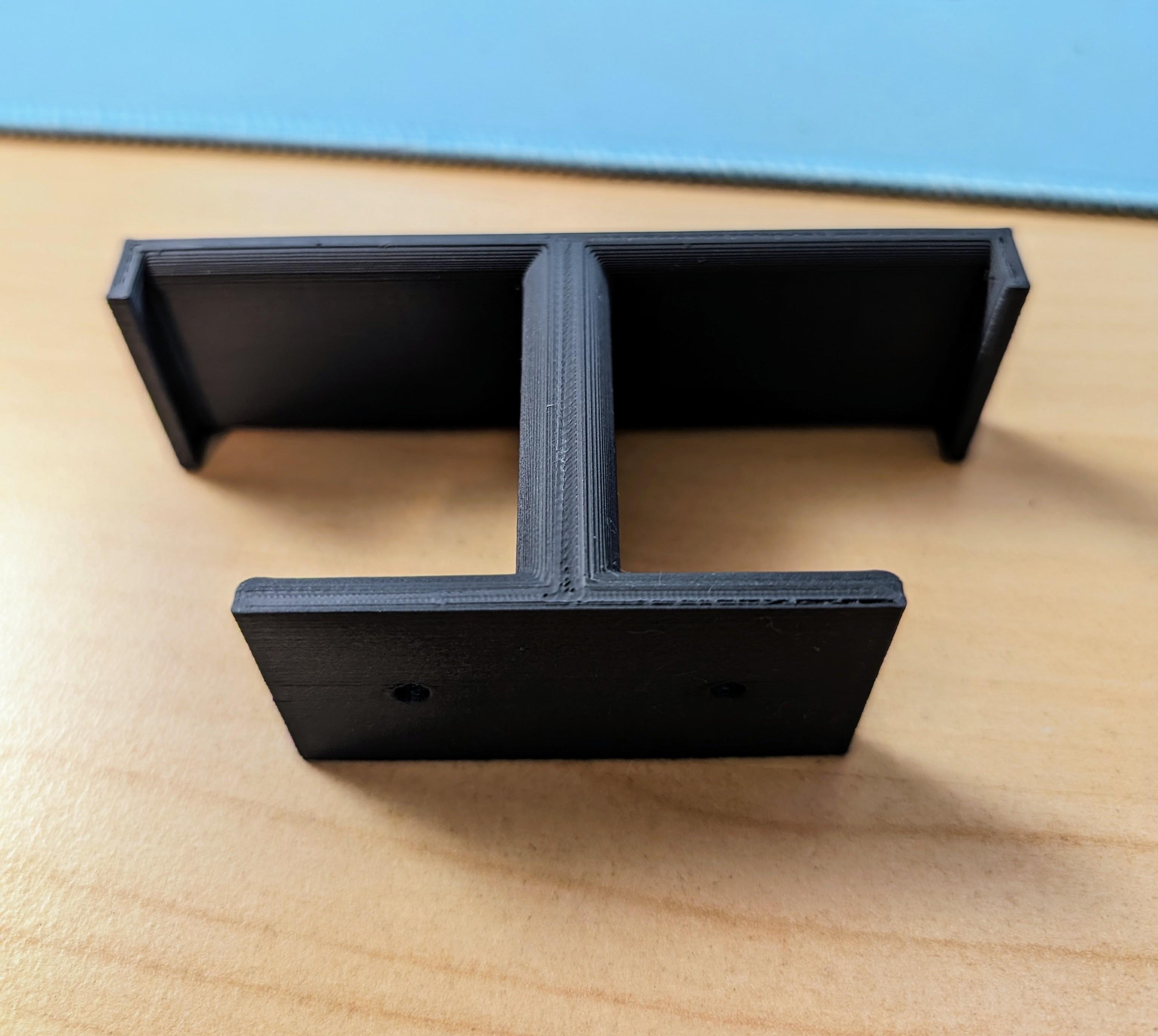 Underdesk Headphone Storage Hanger 3d model