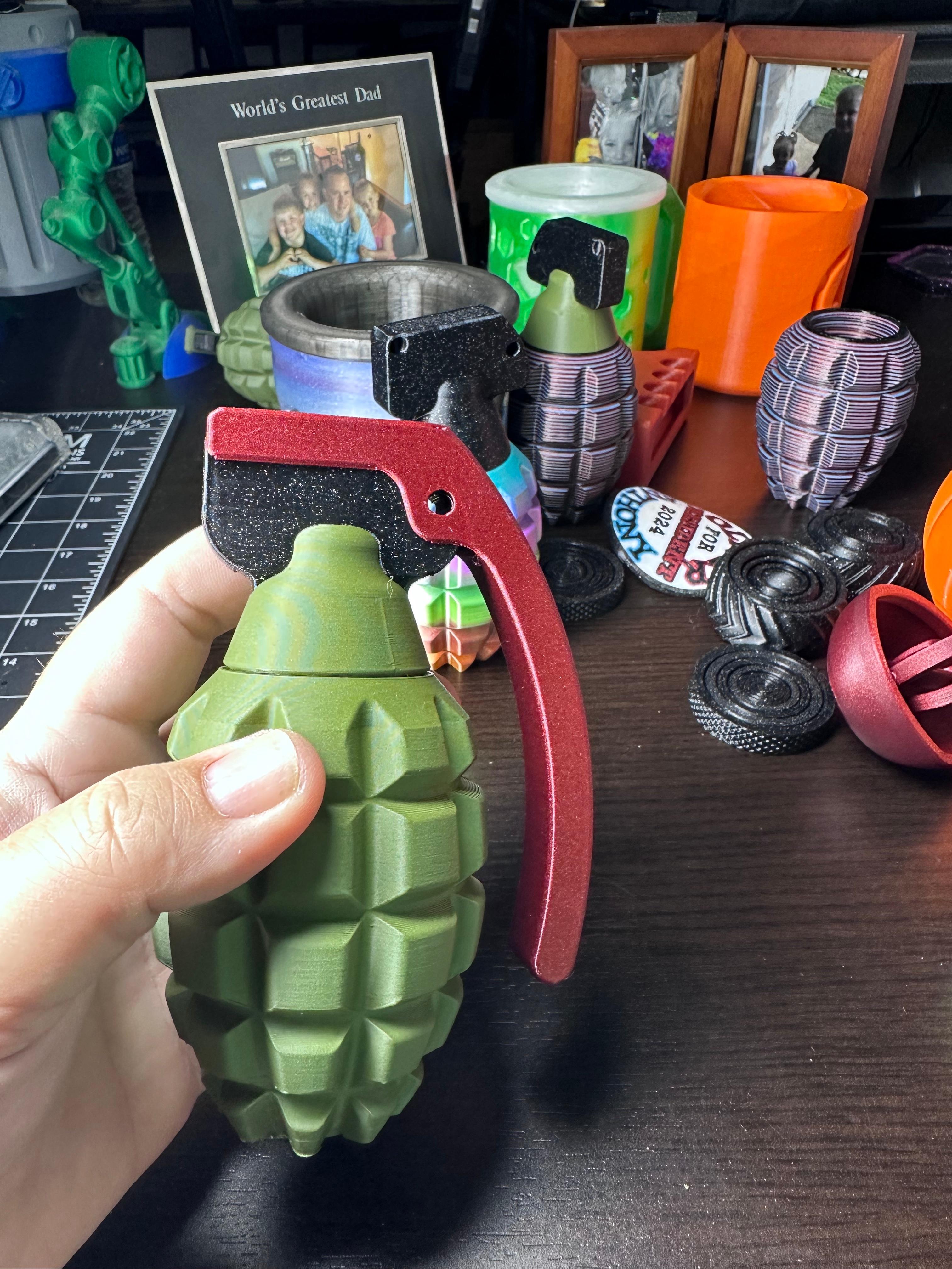 Print In Place FIDGET GRENADE 3d model