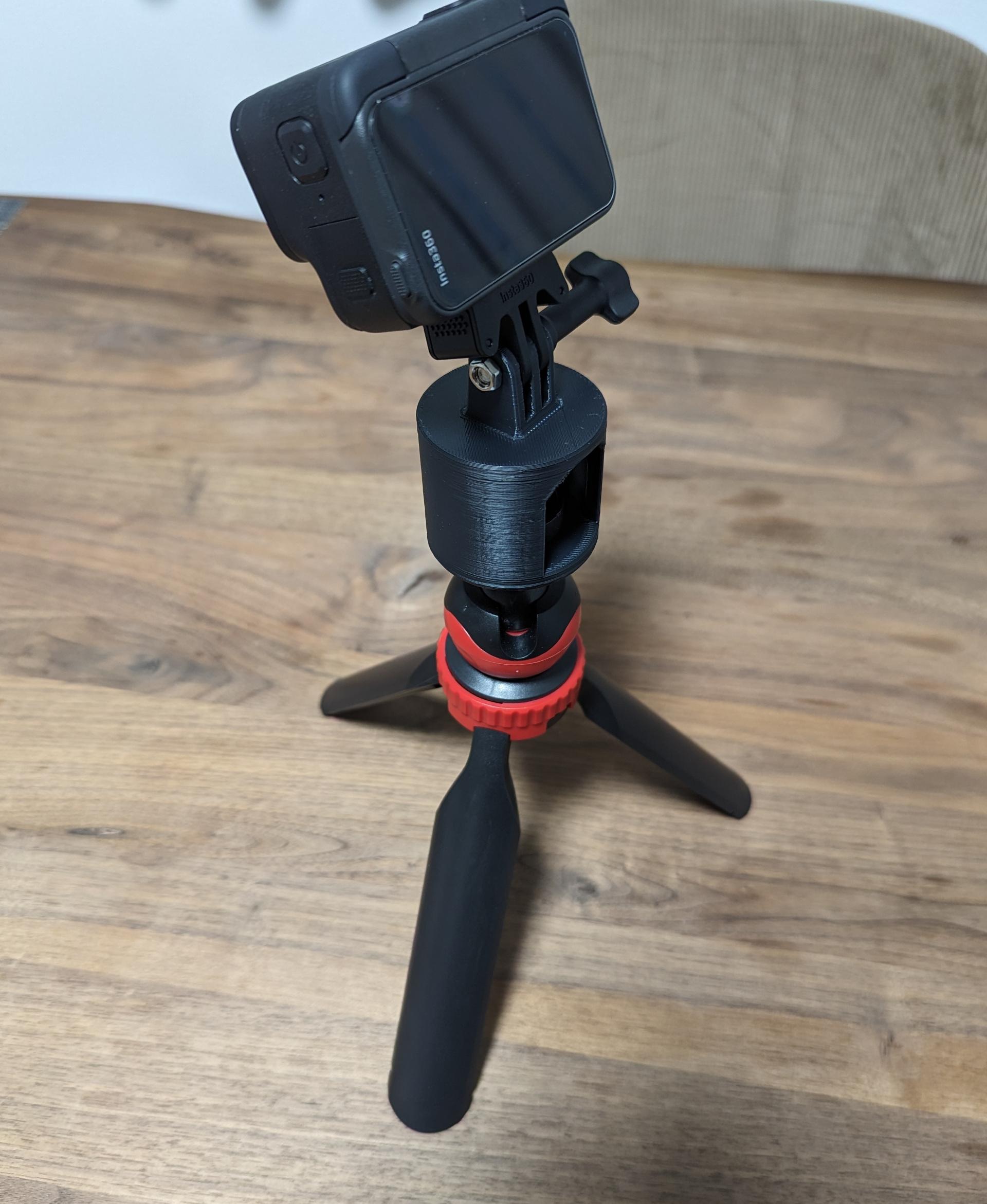 1/4" to Insta360 Mount - Assembled - 3d model