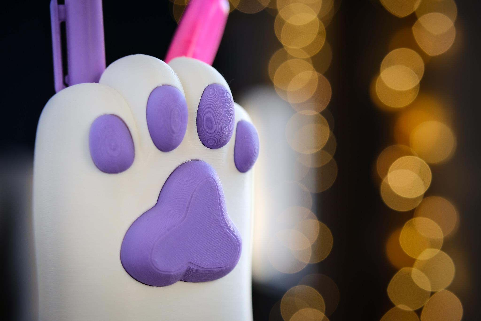 Super Cute Paw Pen Cup 3d model