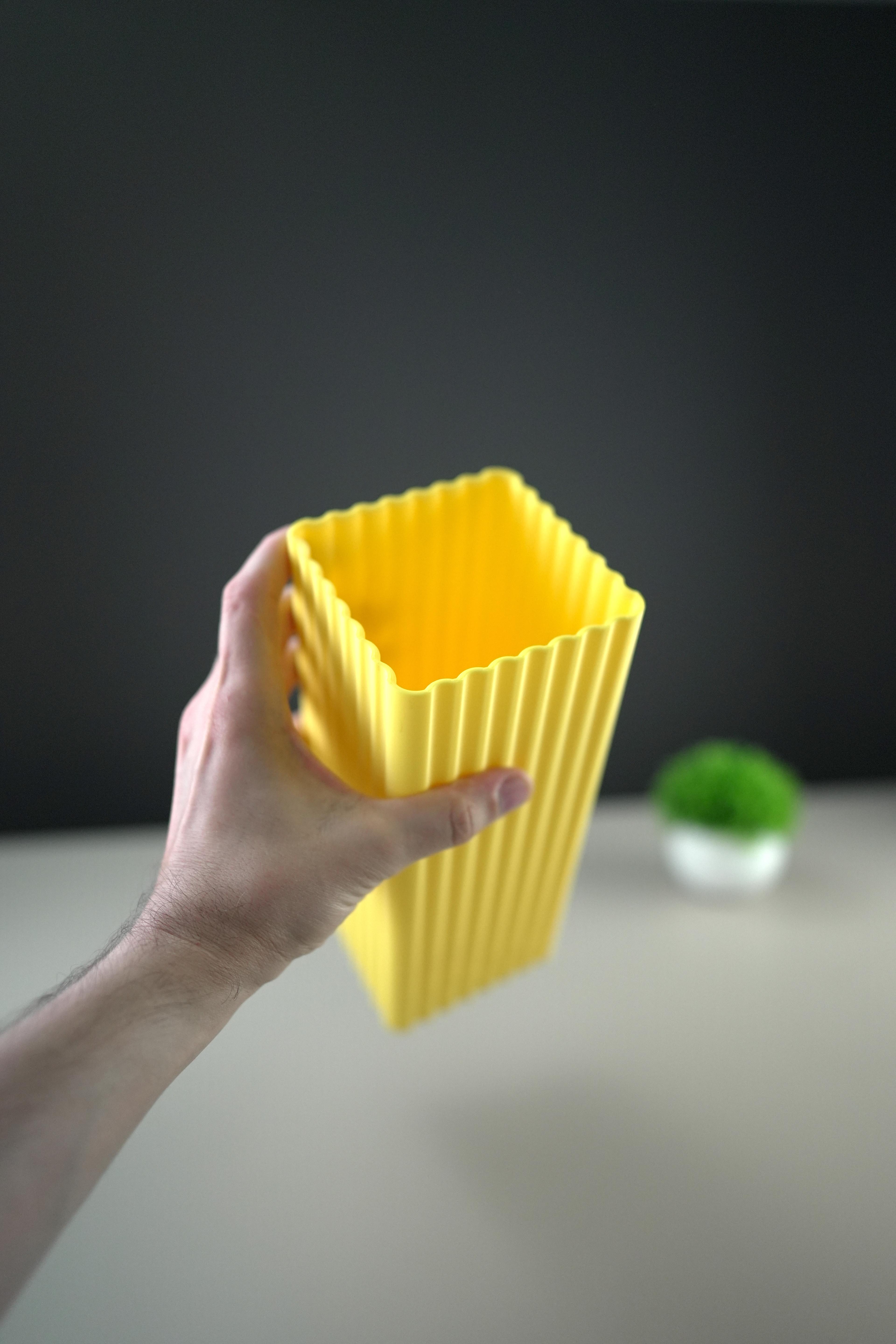 Narrow Trash Can for Plastic - V2 3d model