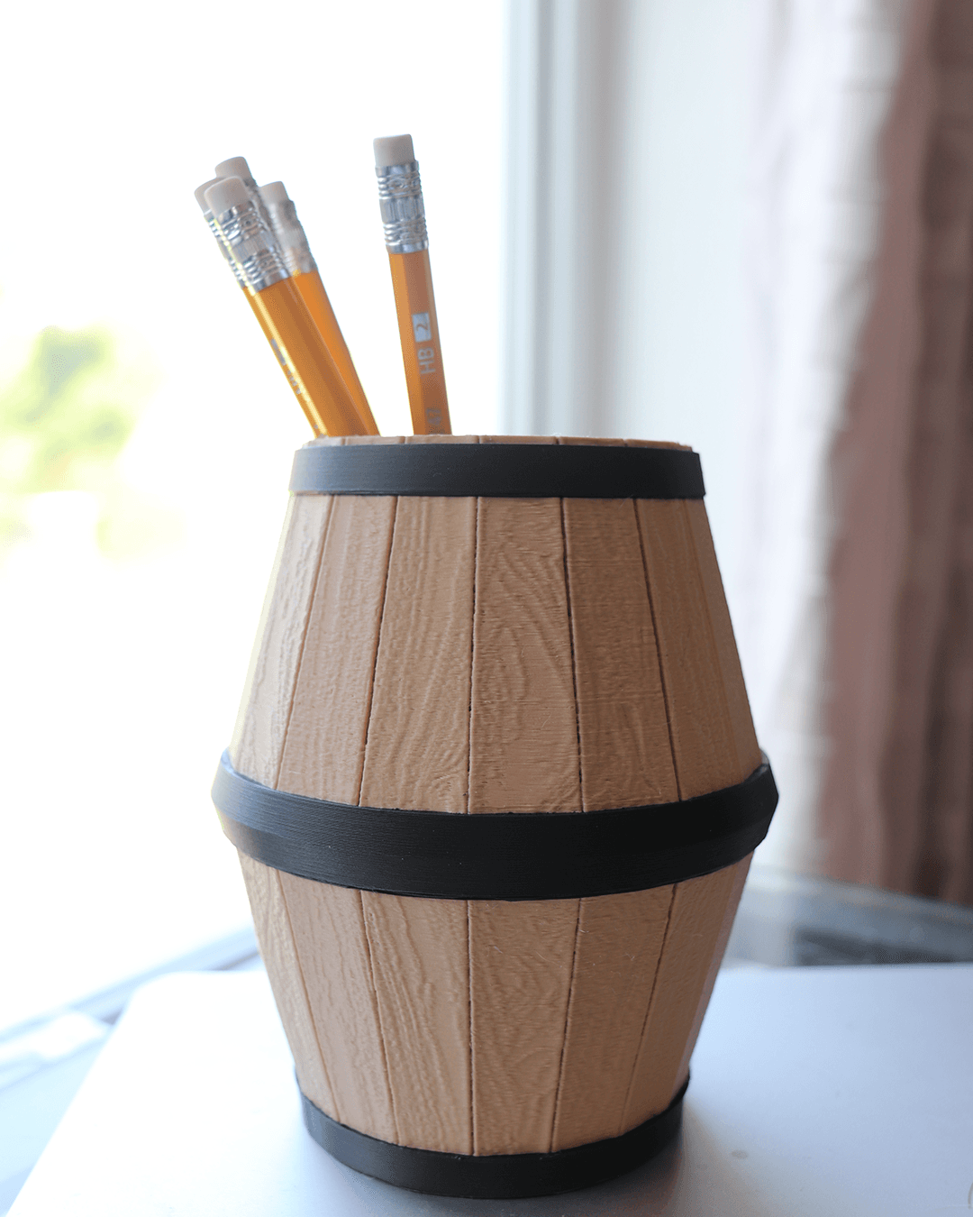 Wood Barrel Pen Holder 3d model