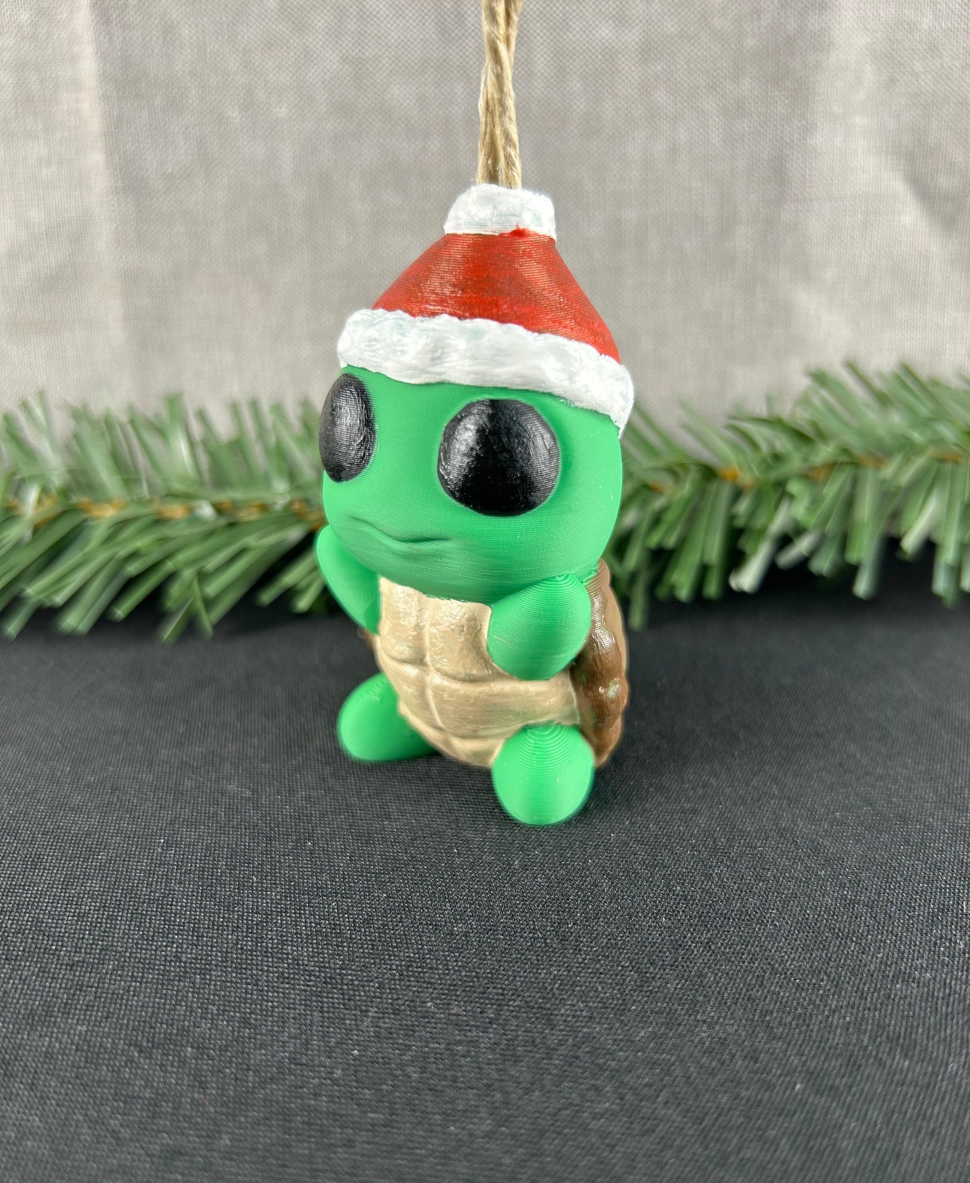 Turtle with Hat Ornament - Turtle Hug Christmas Style - 3d model