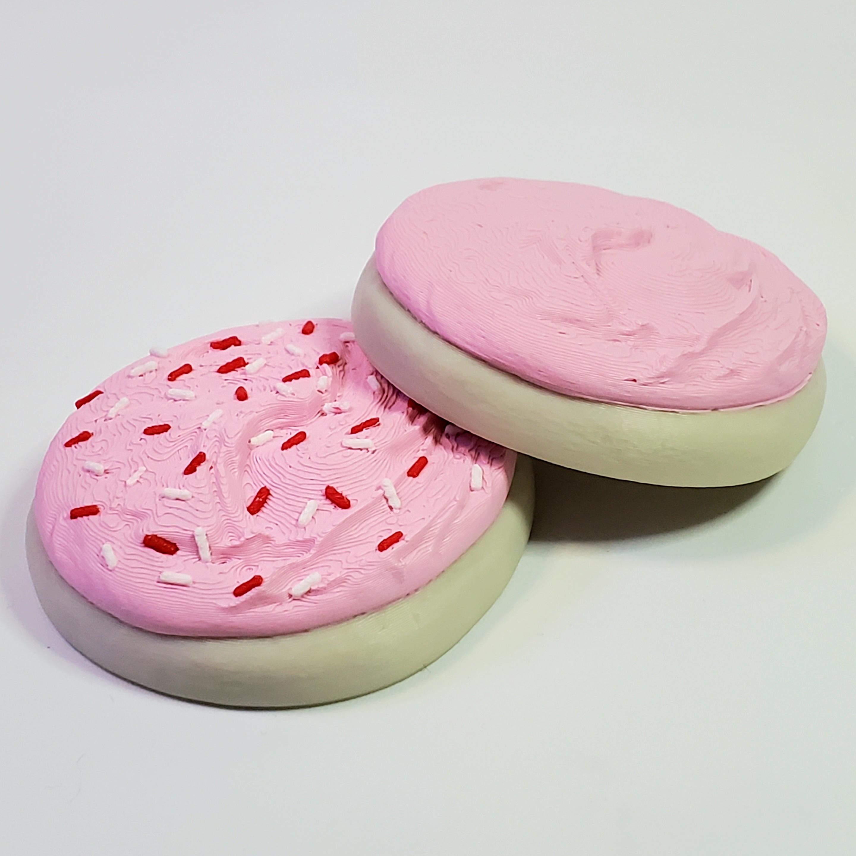 Sugar Cookie with Buttermilk Frosting & Sprinkles :: Delicious Desserts! 3d model