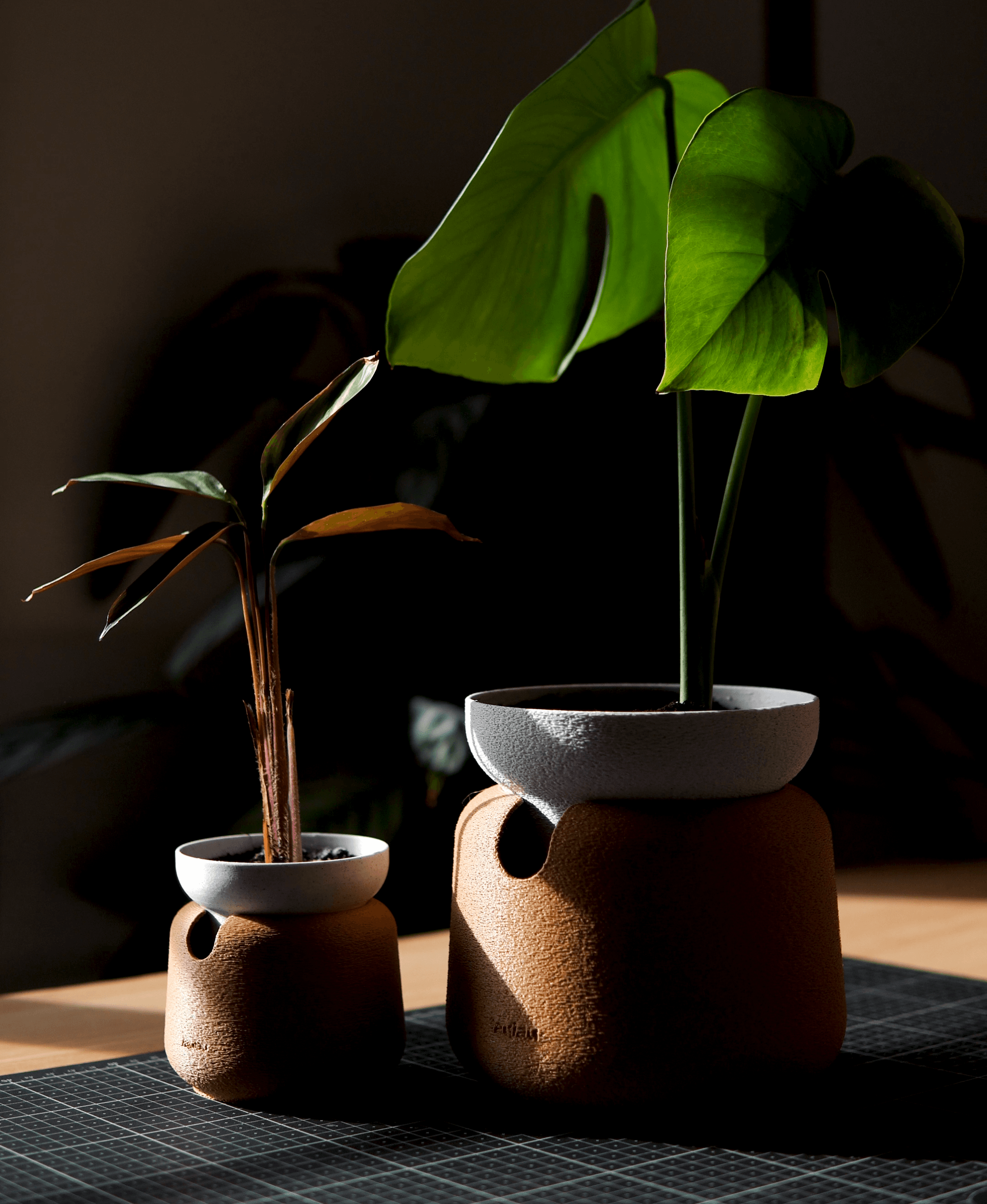 laulau · Self-watering pot (medium size) 3d model