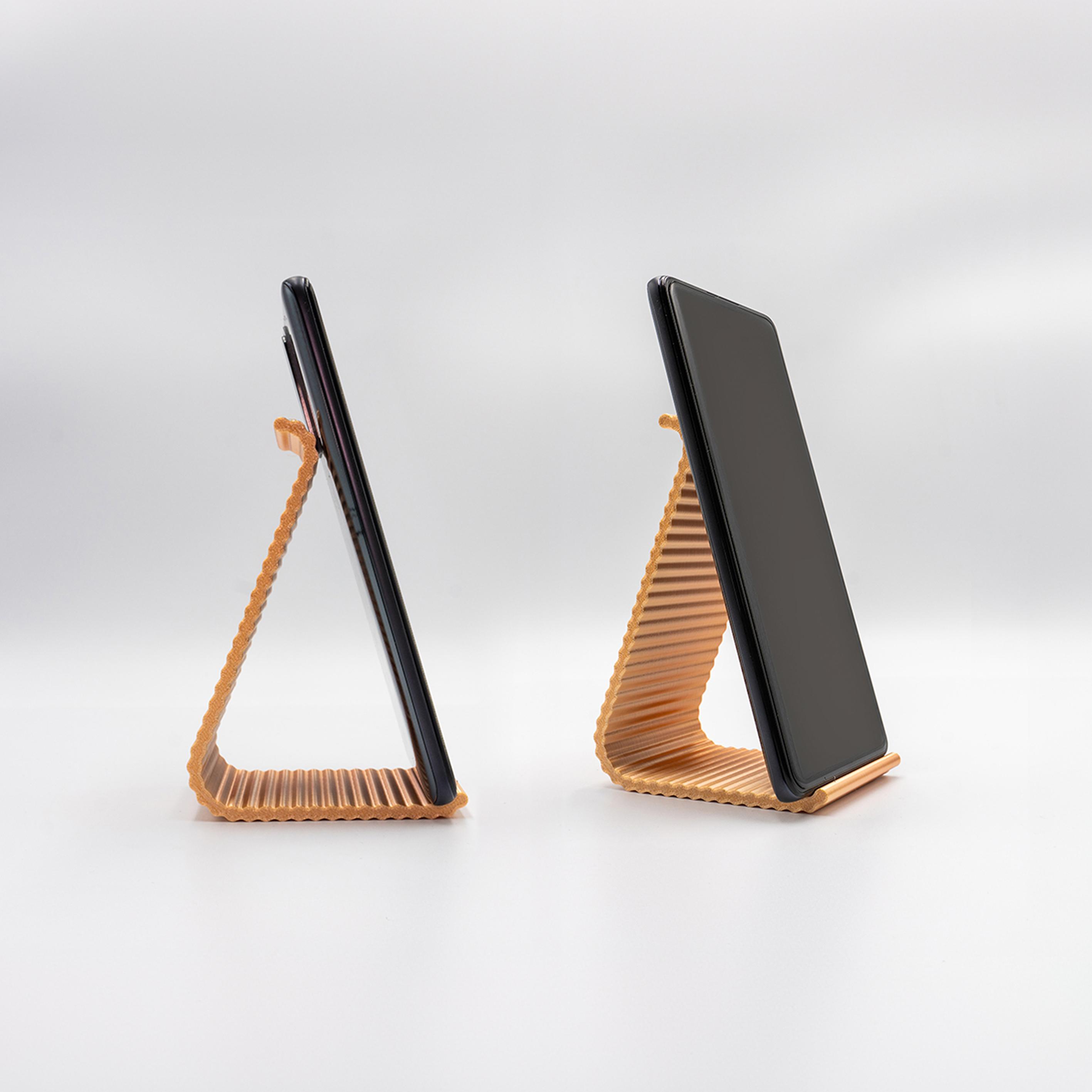 Flip Phone Stand 3d model