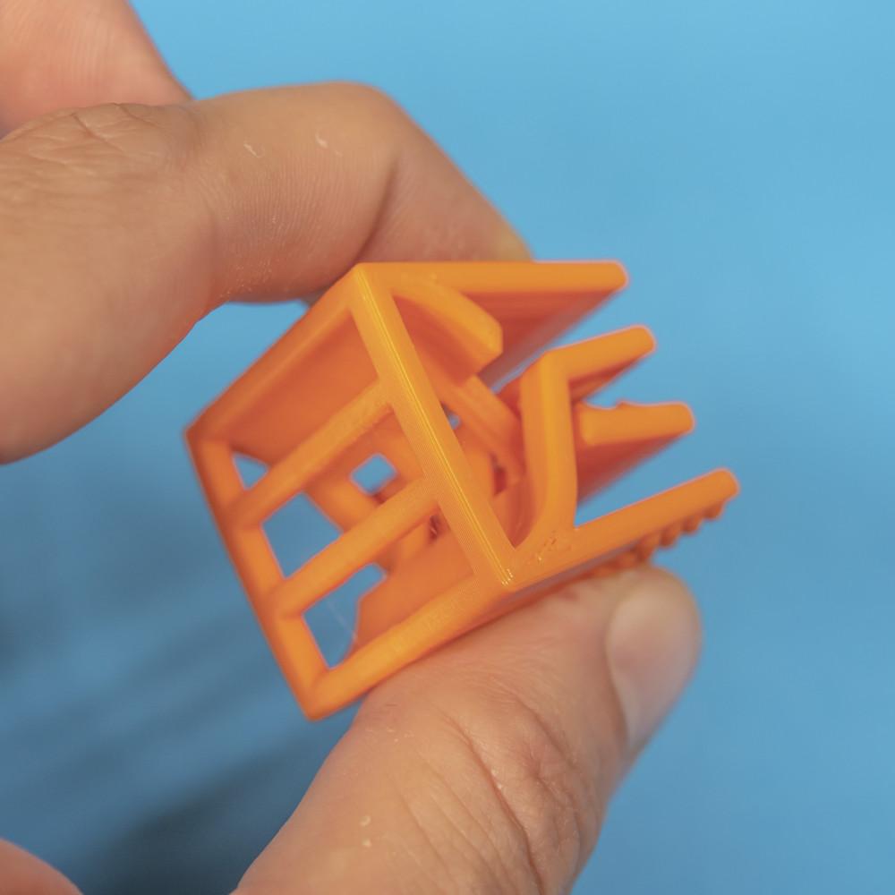 Compliant Cube Clips 3d model