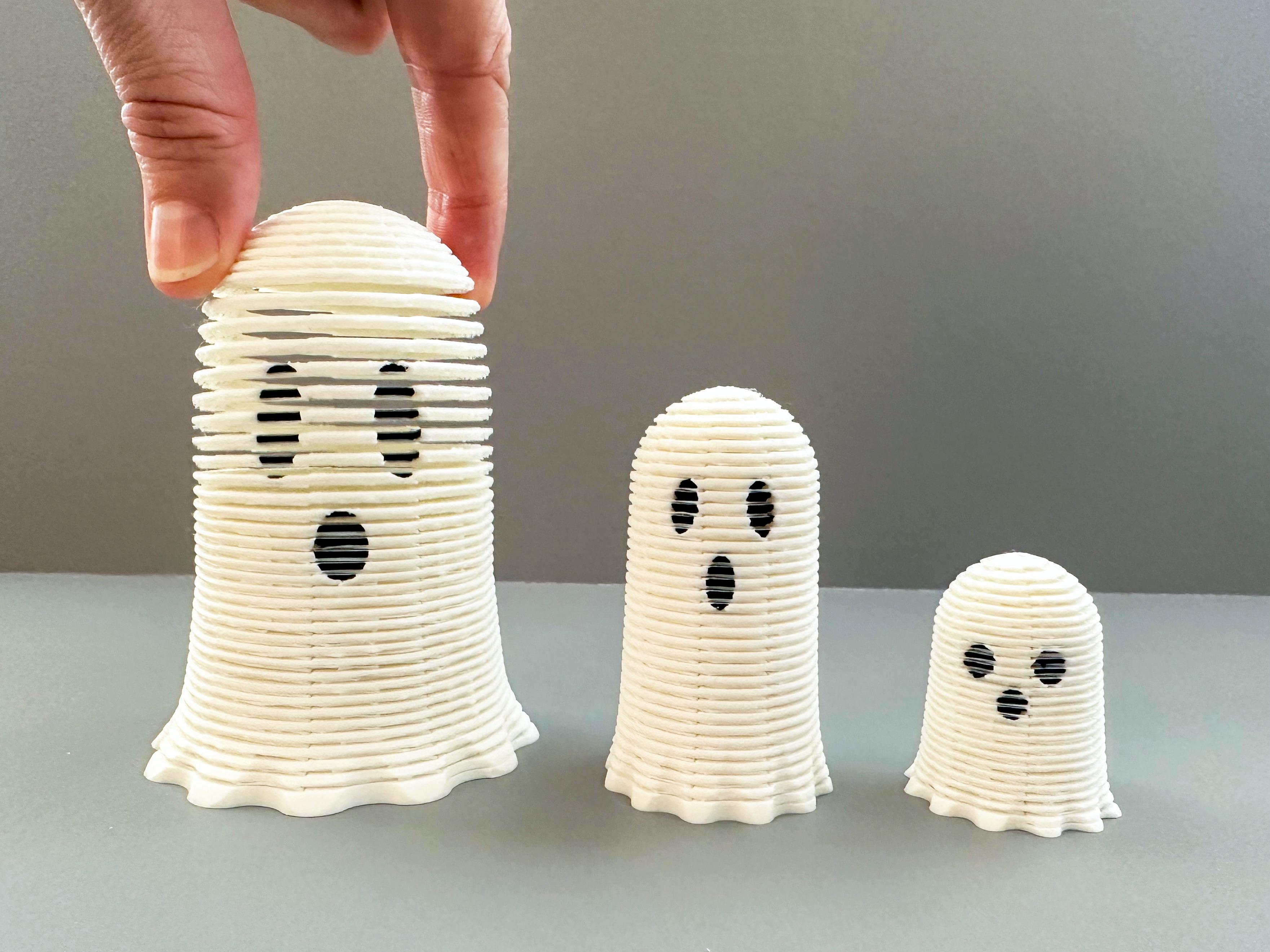 Stretchy, Slinky Ghosts (3 sizes) 3d model