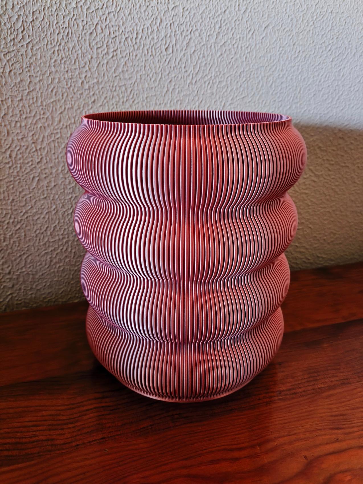 Flowing Grace Vase with Optional Lid 3d model