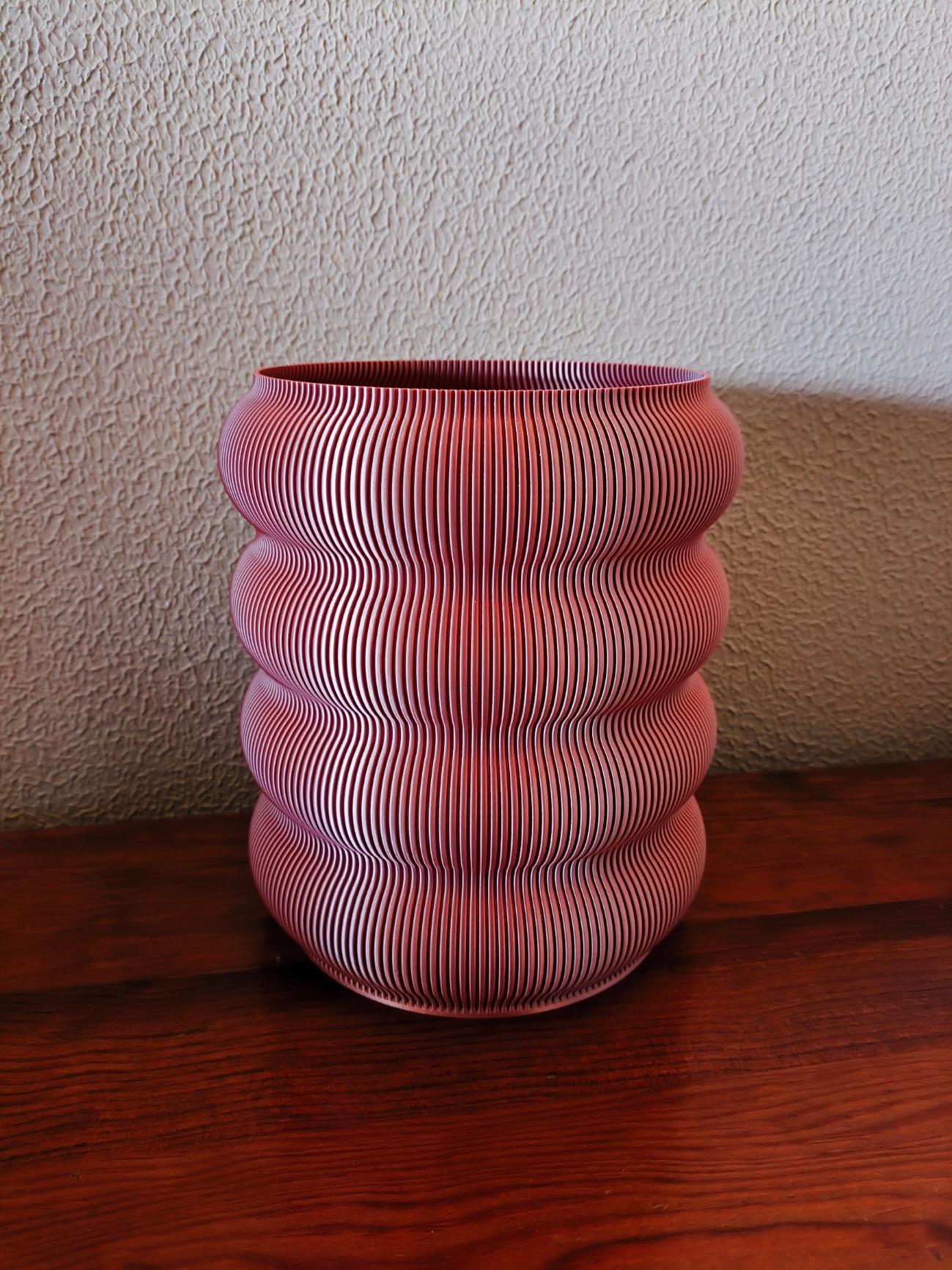 Flowing Grace Vase with Optional Lid 3d model