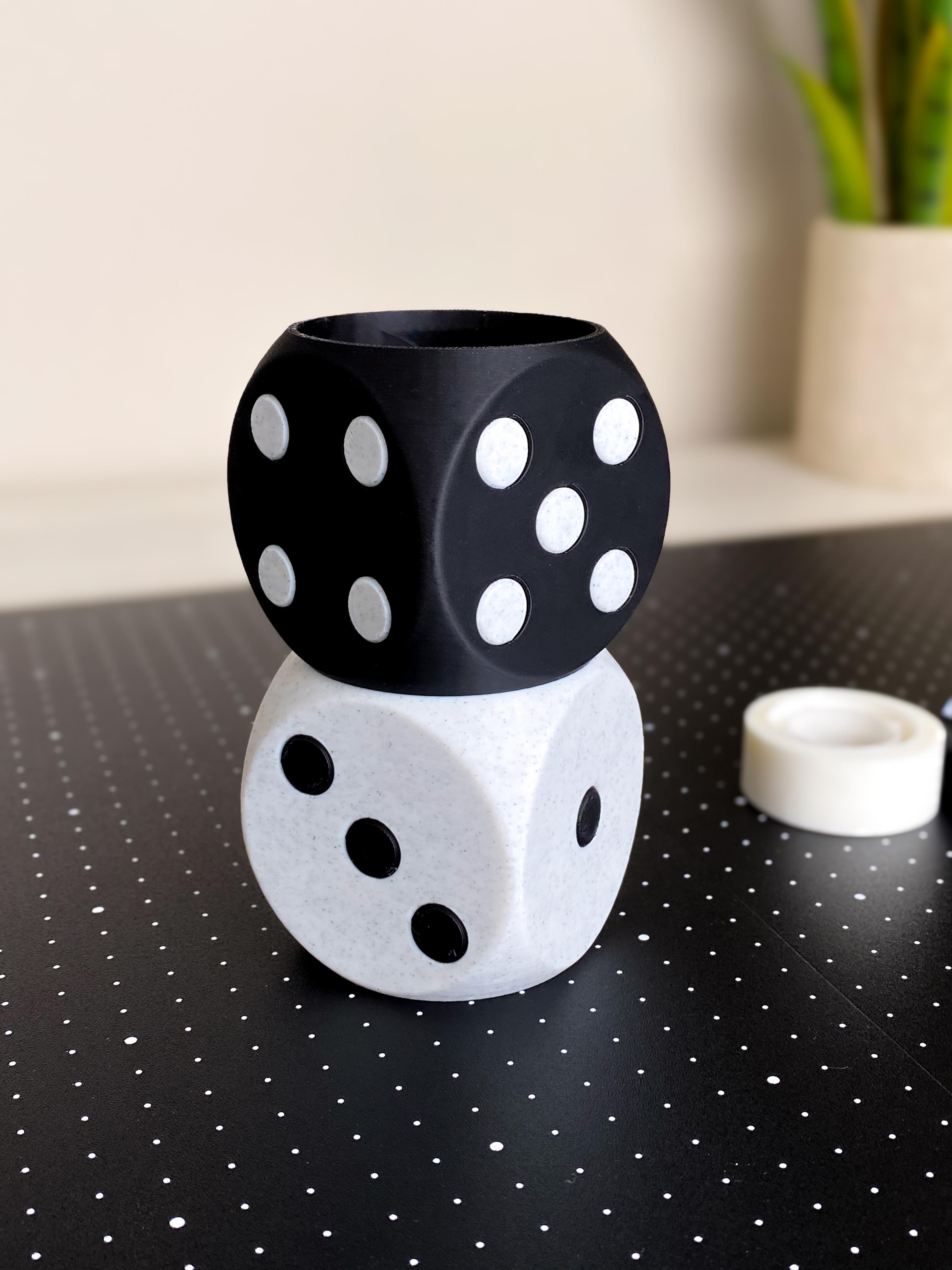 Dice Pencil Holder 3d model