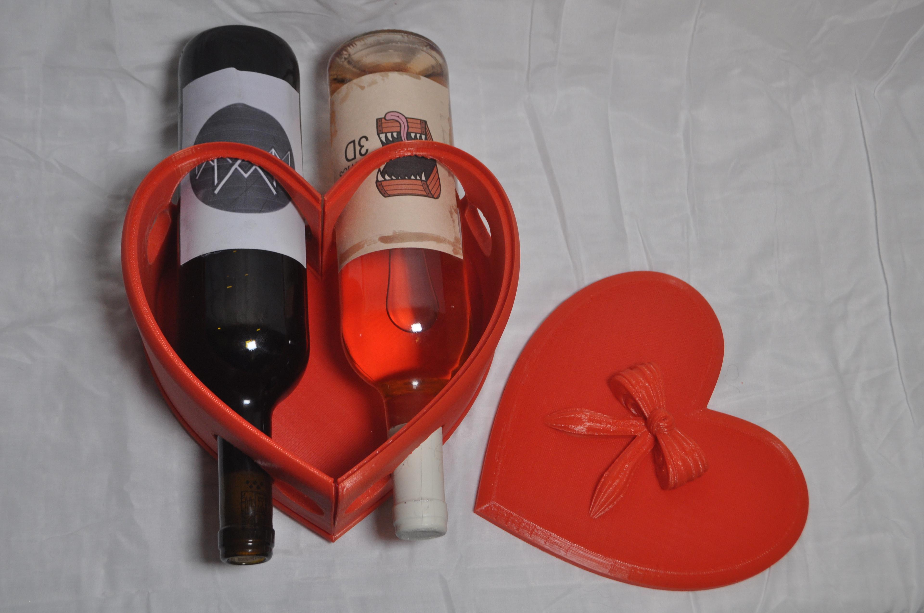 Valentine Wine Holder: Cantilevered Wine Holder Heart Box Set (Thangs Valentine’s Day Contest) 3d model