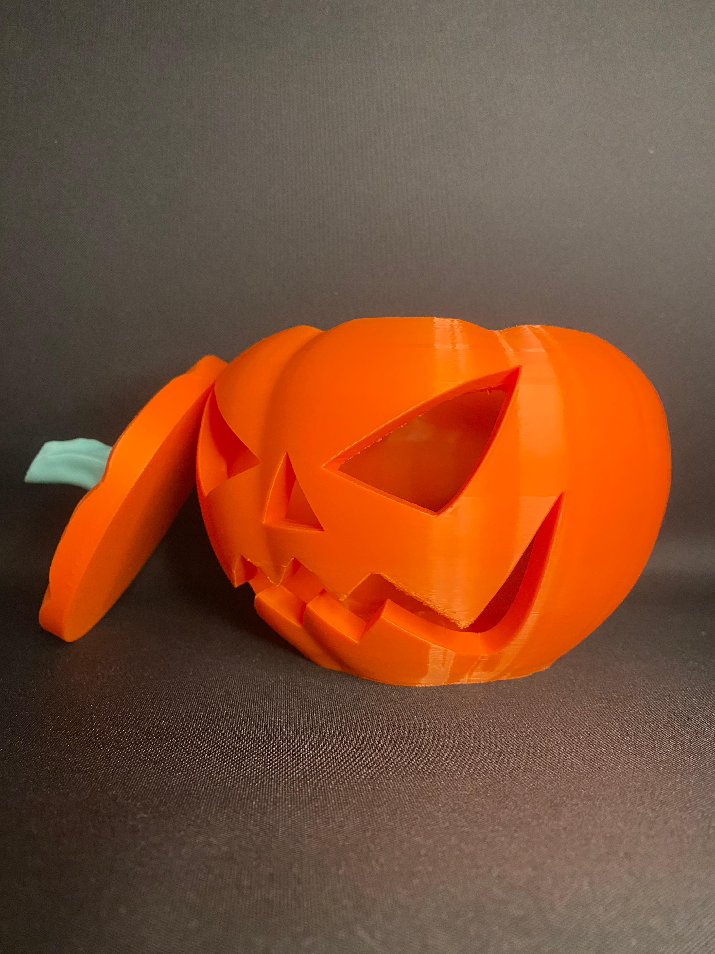 JACK O LANTERN BOWL WITH LID 3d model