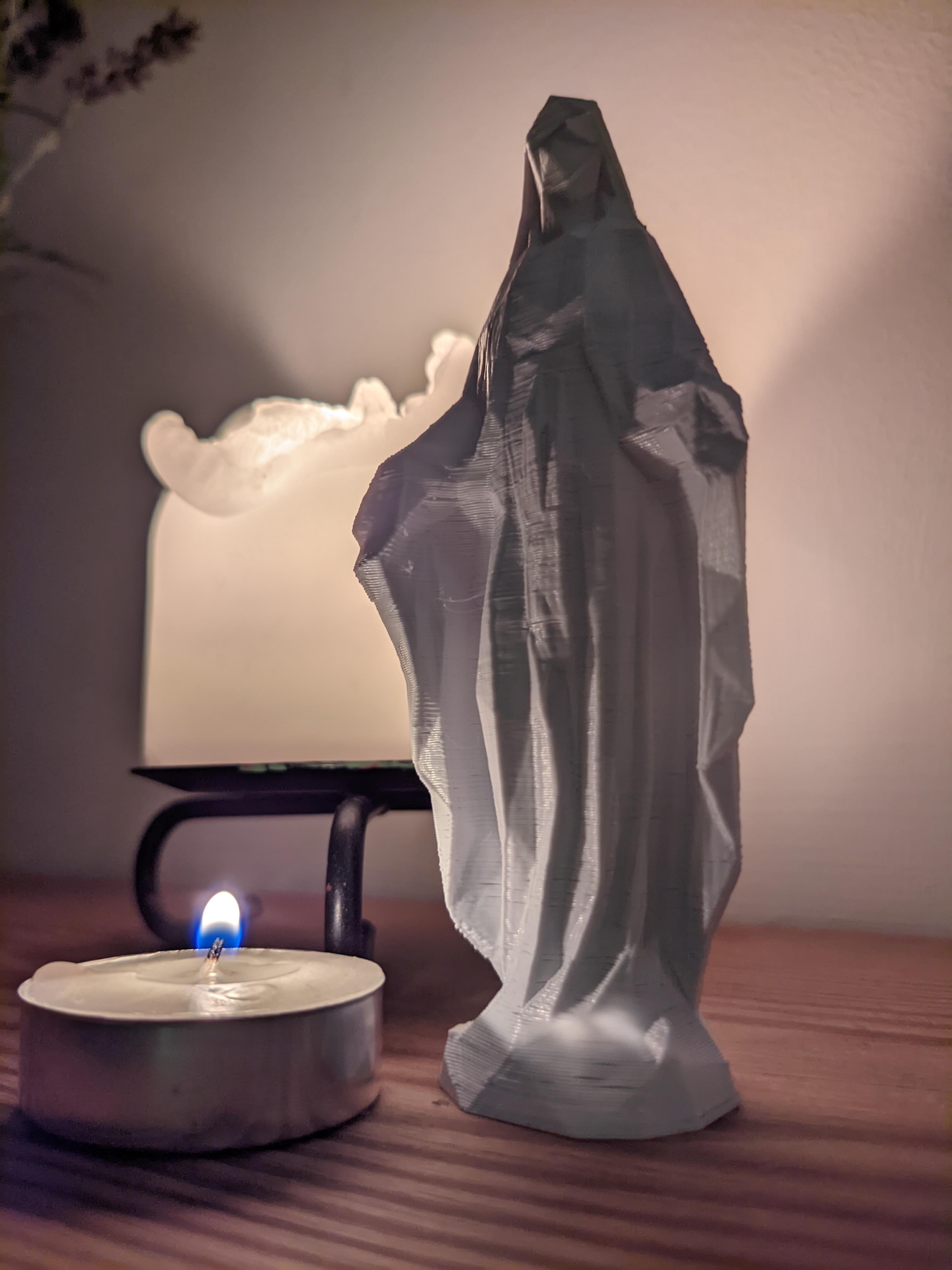 Virgin Mary Figurine [ Low-Poly ] 3d model