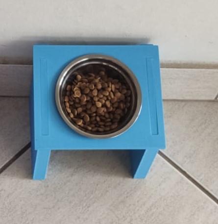 Ergonomic Pet Bowl Holder 3d model