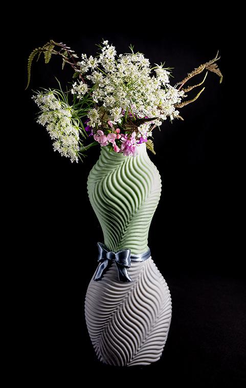 Fem Vase  - Love this! - 3d model