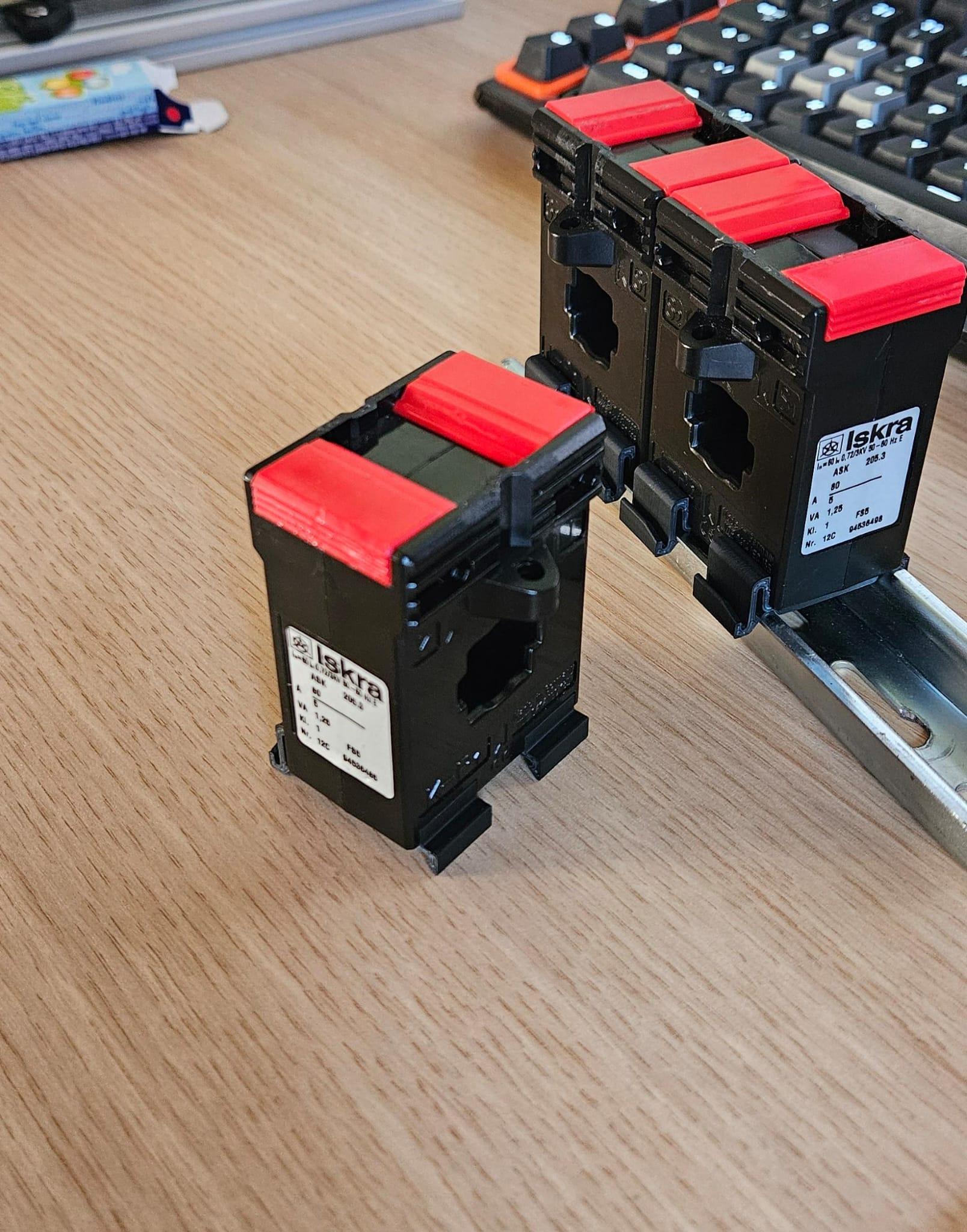 Iskra current transformer DIN rail adaptor 3d model