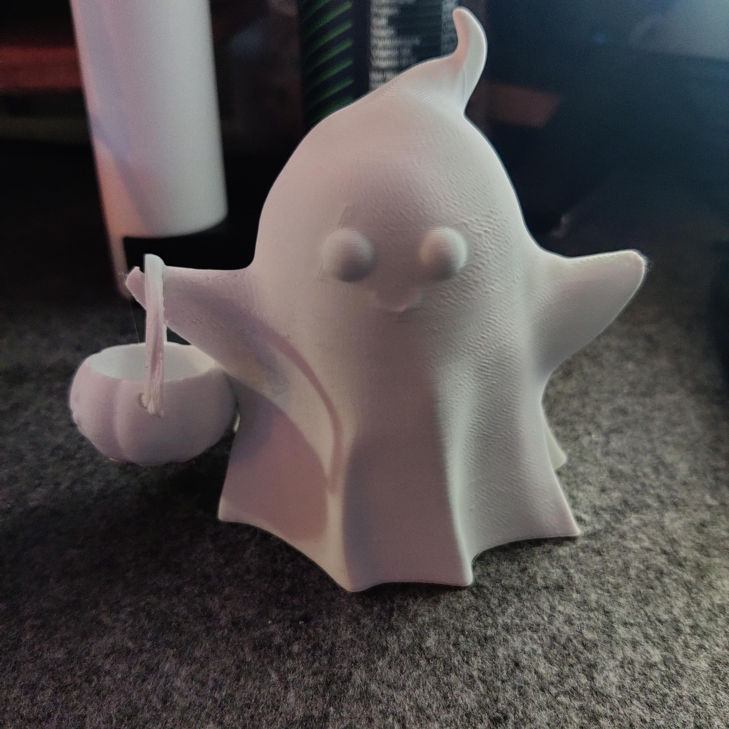 Halloween Ghost Holding a Pumpkin Basket - Im having some extruder issues, model is super cute tho!! - 3d model