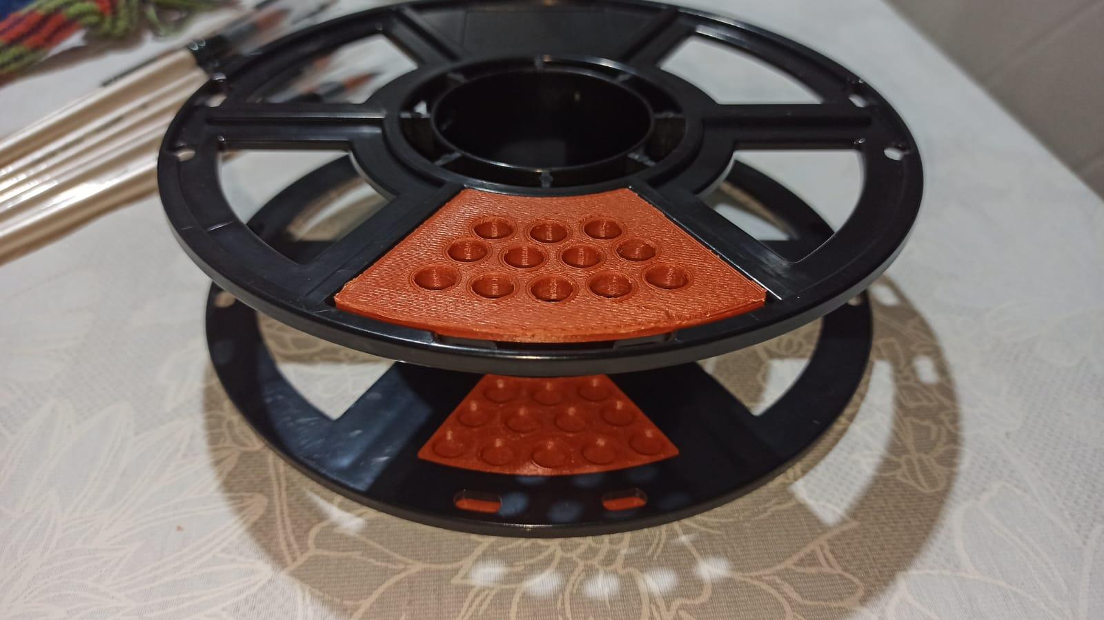 Brush holder on a 0.5kg filament spool 3d model