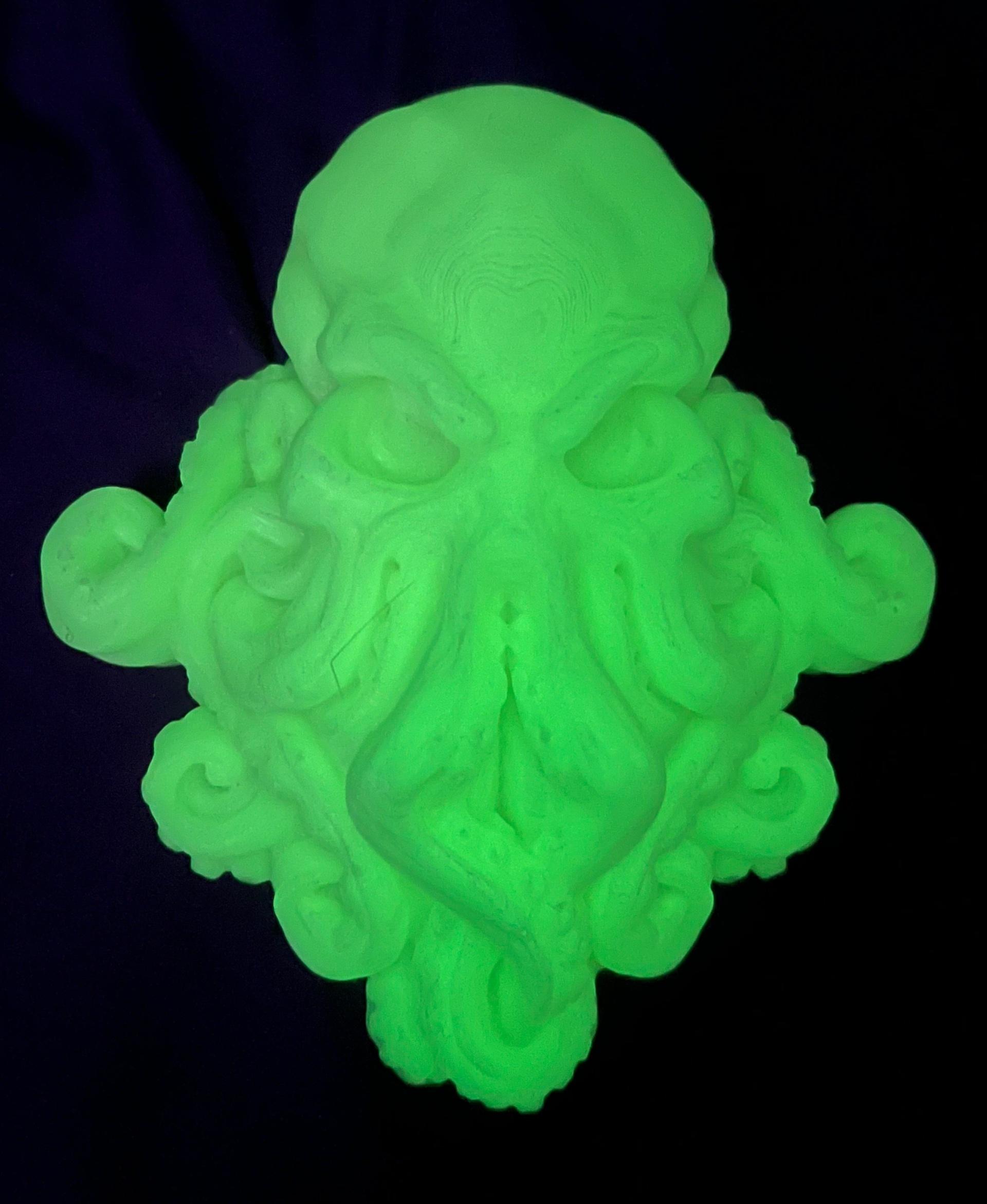 Cthulhu - Wall Decoration - W/ Glow in the dark pla! - 3d model