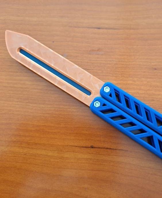 "BlueFlux" Butterfly Knife Trainer 3d model